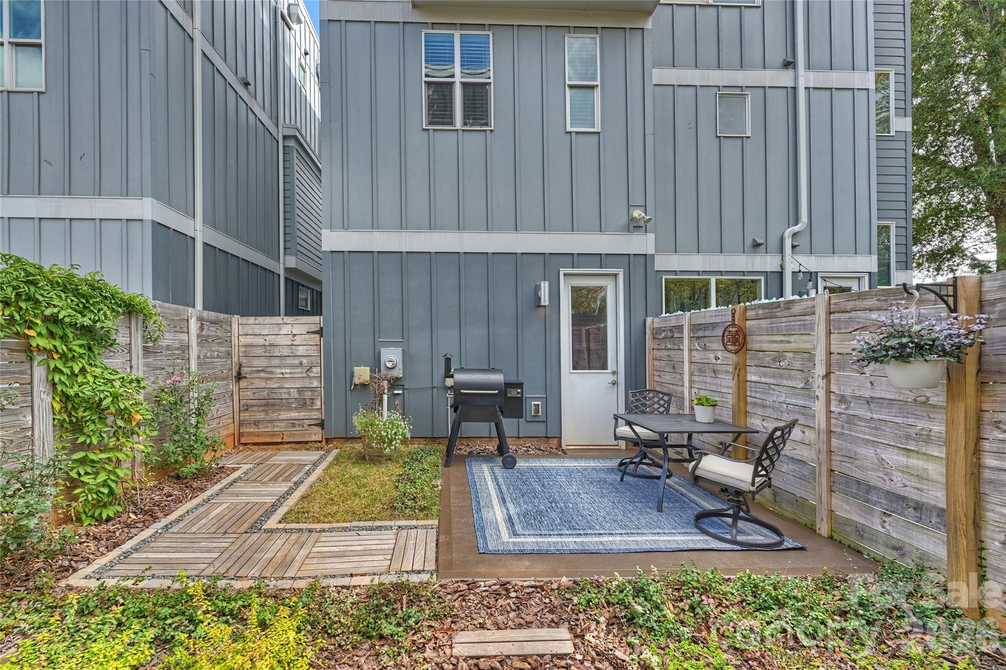 1651 Duckworth Avenue