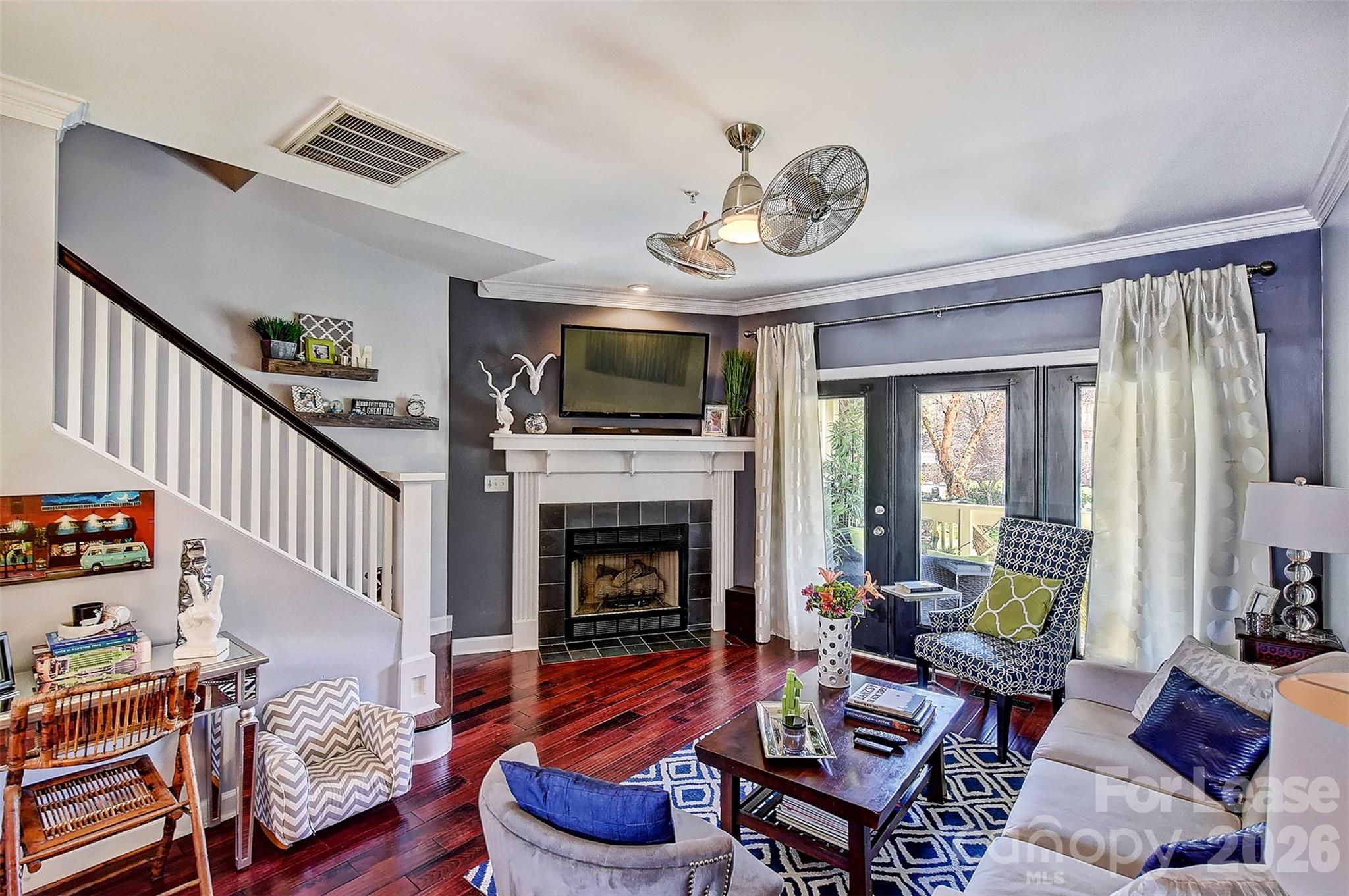 343 W 7th Street