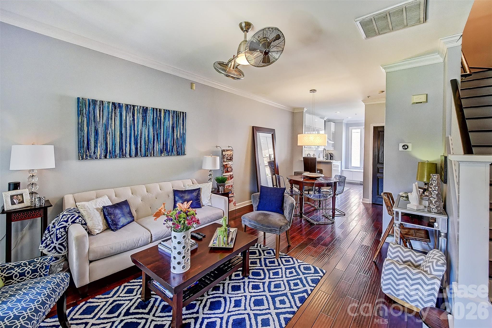 343 W 7th Street