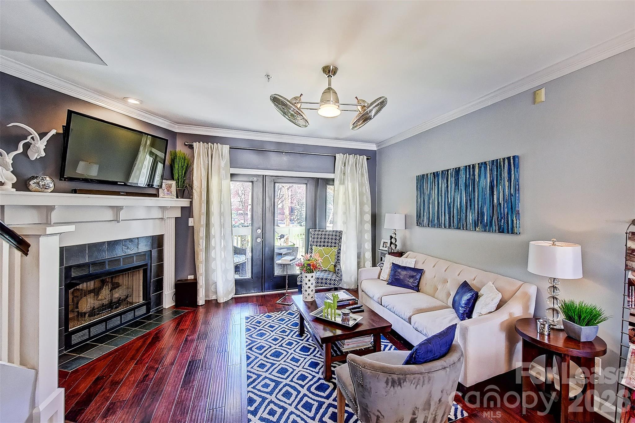 343 W 7th Street
