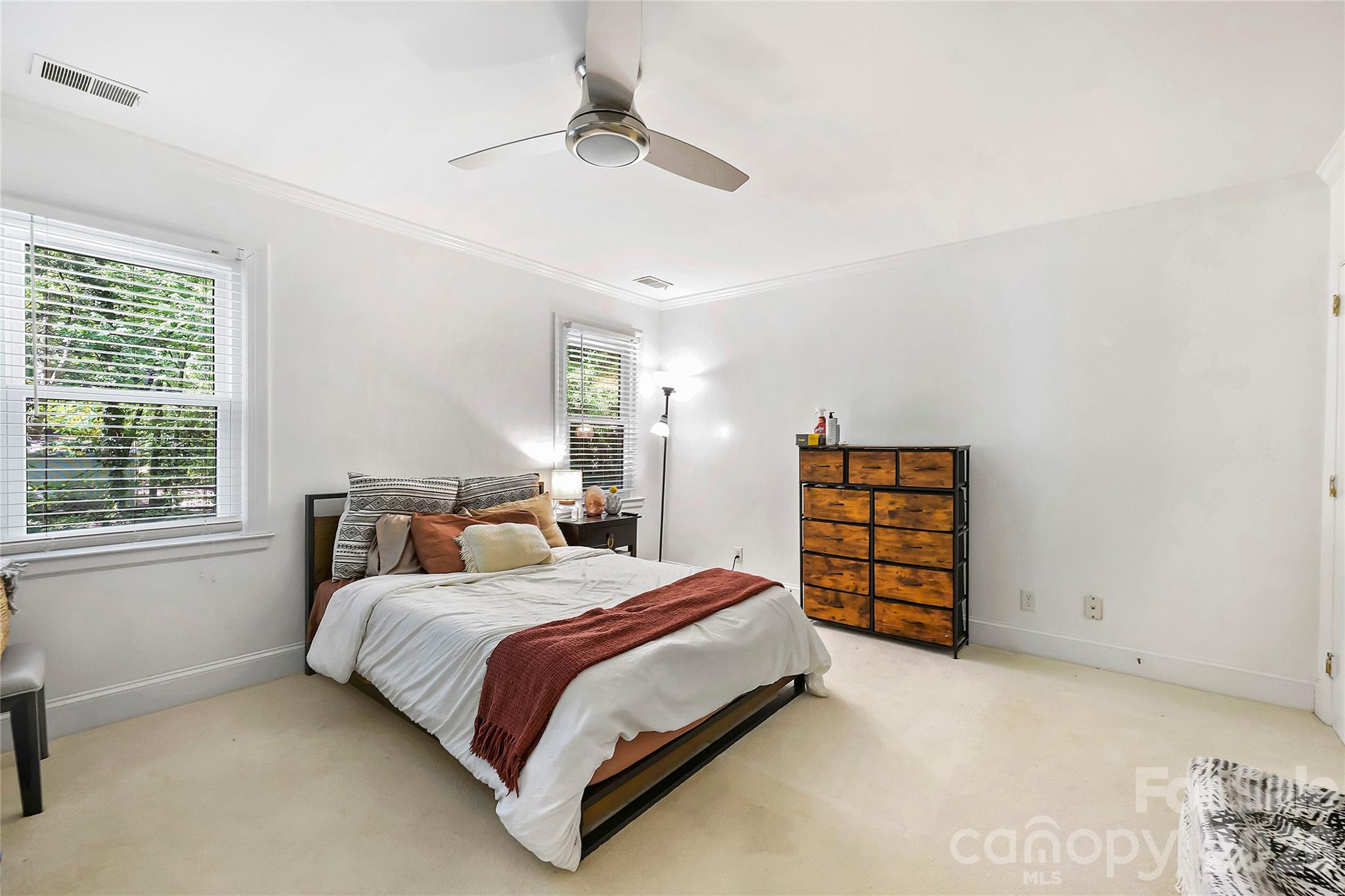 5525 Lancelot Drive