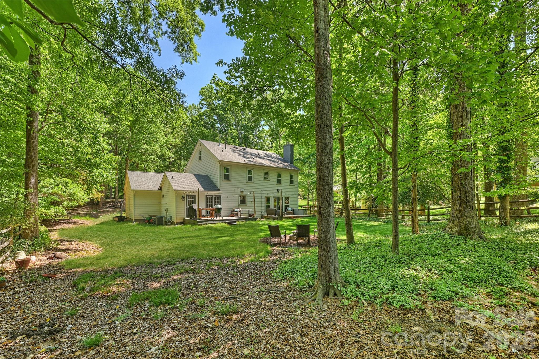 5525 Lancelot Drive