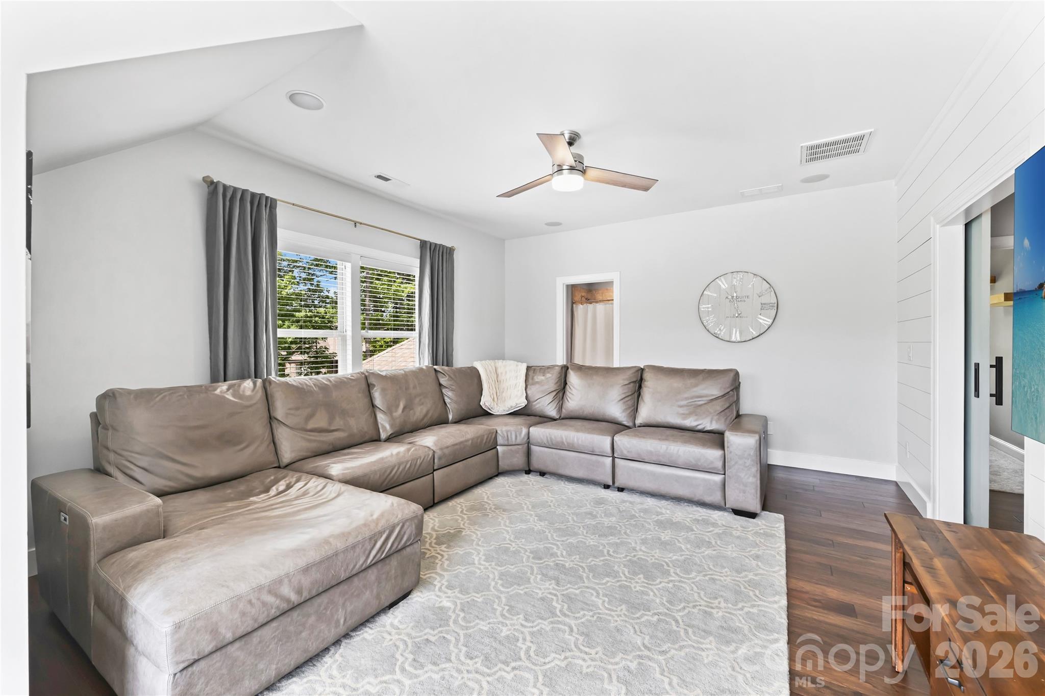 1009 Marlebone Court