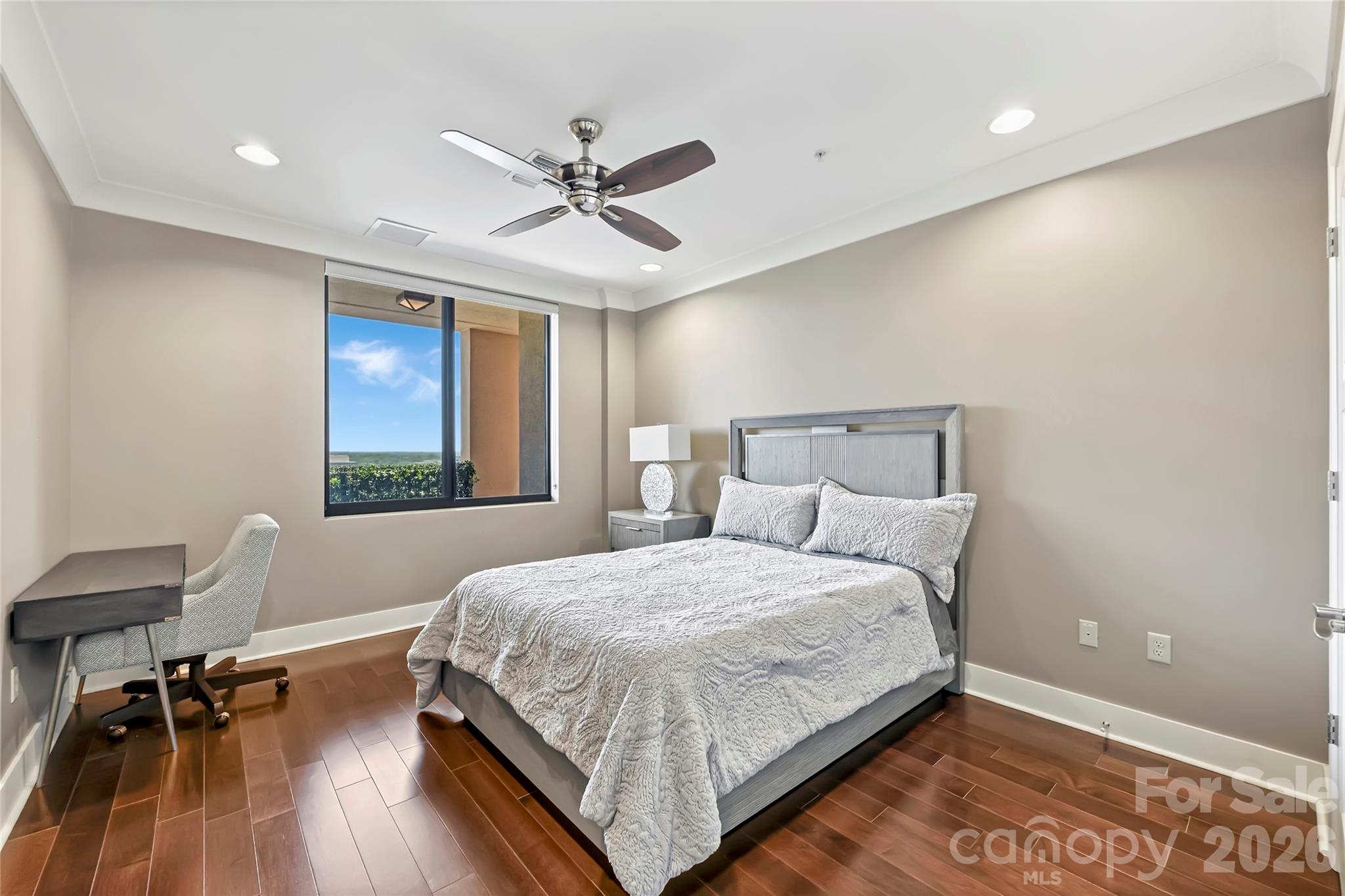 222 S Caldwell Street Unit: 1501