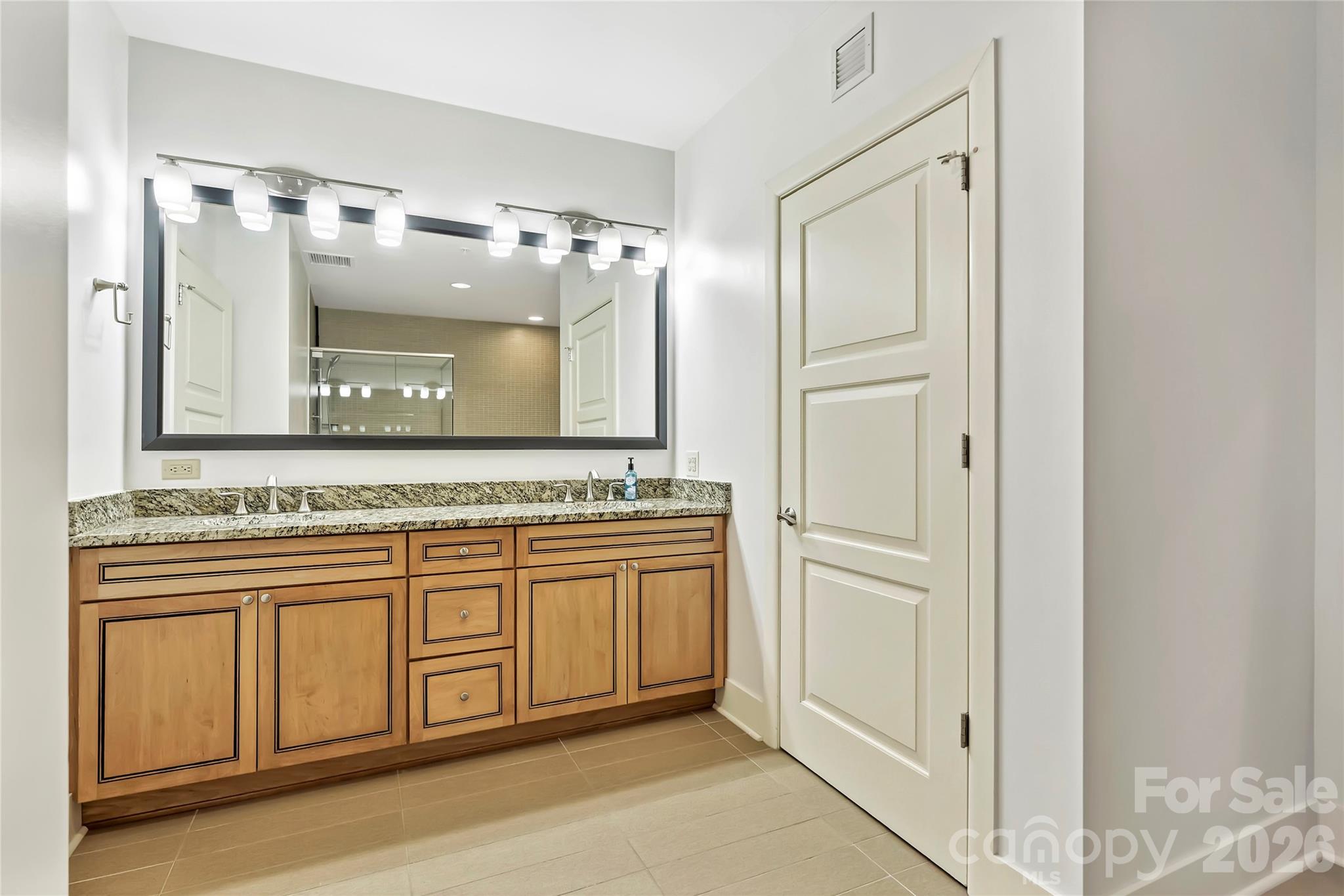 222 S Caldwell Street Unit: 1501