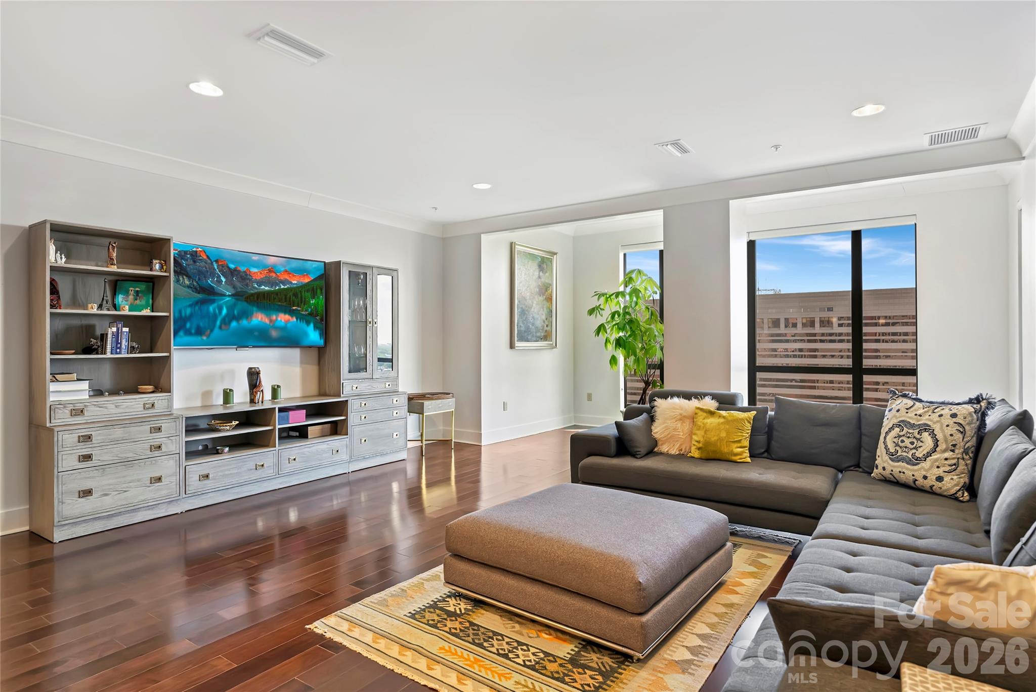 222 S Caldwell Street Unit: 1501