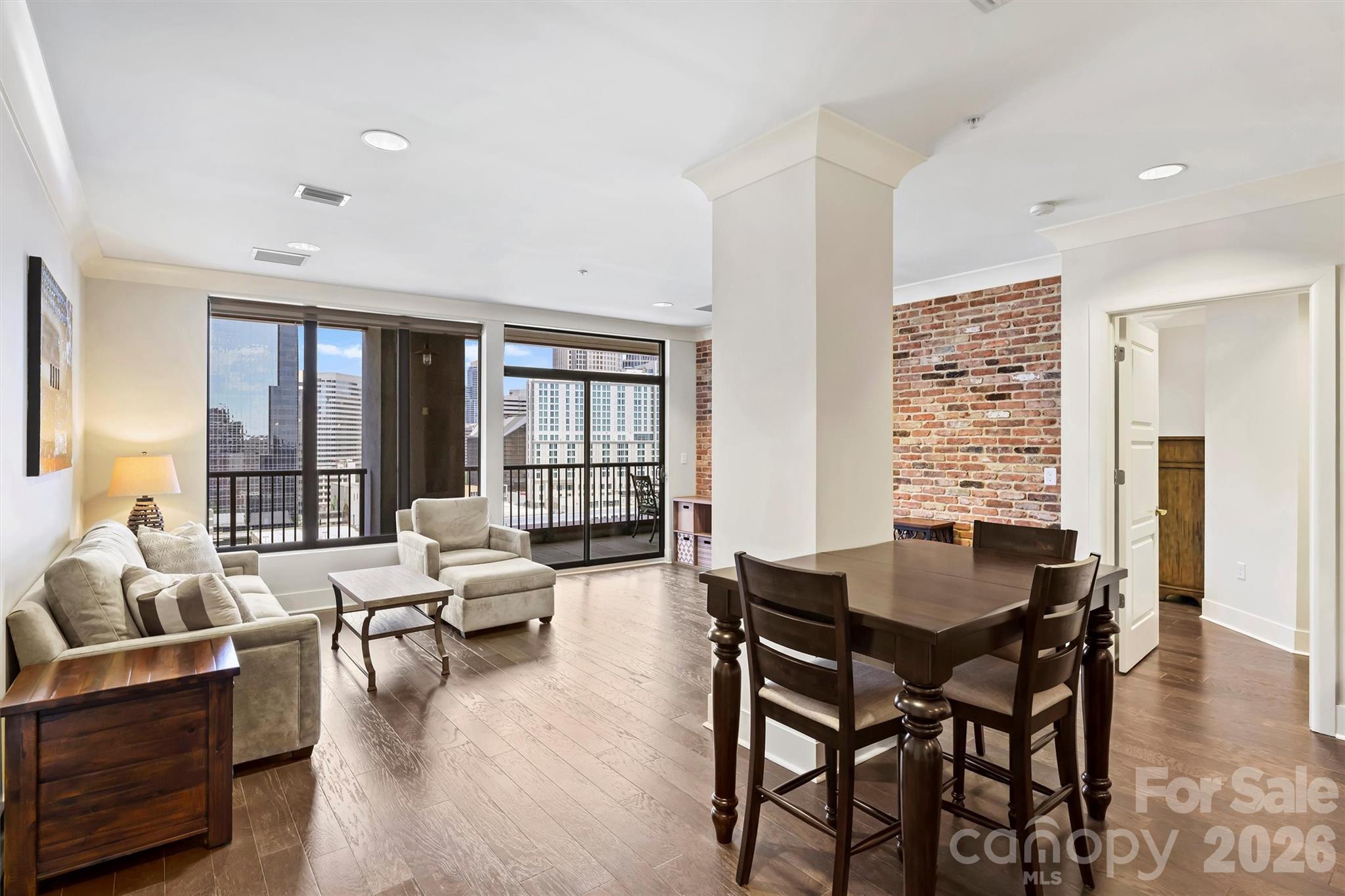 222 S Caldwell Street Unit: 1708
