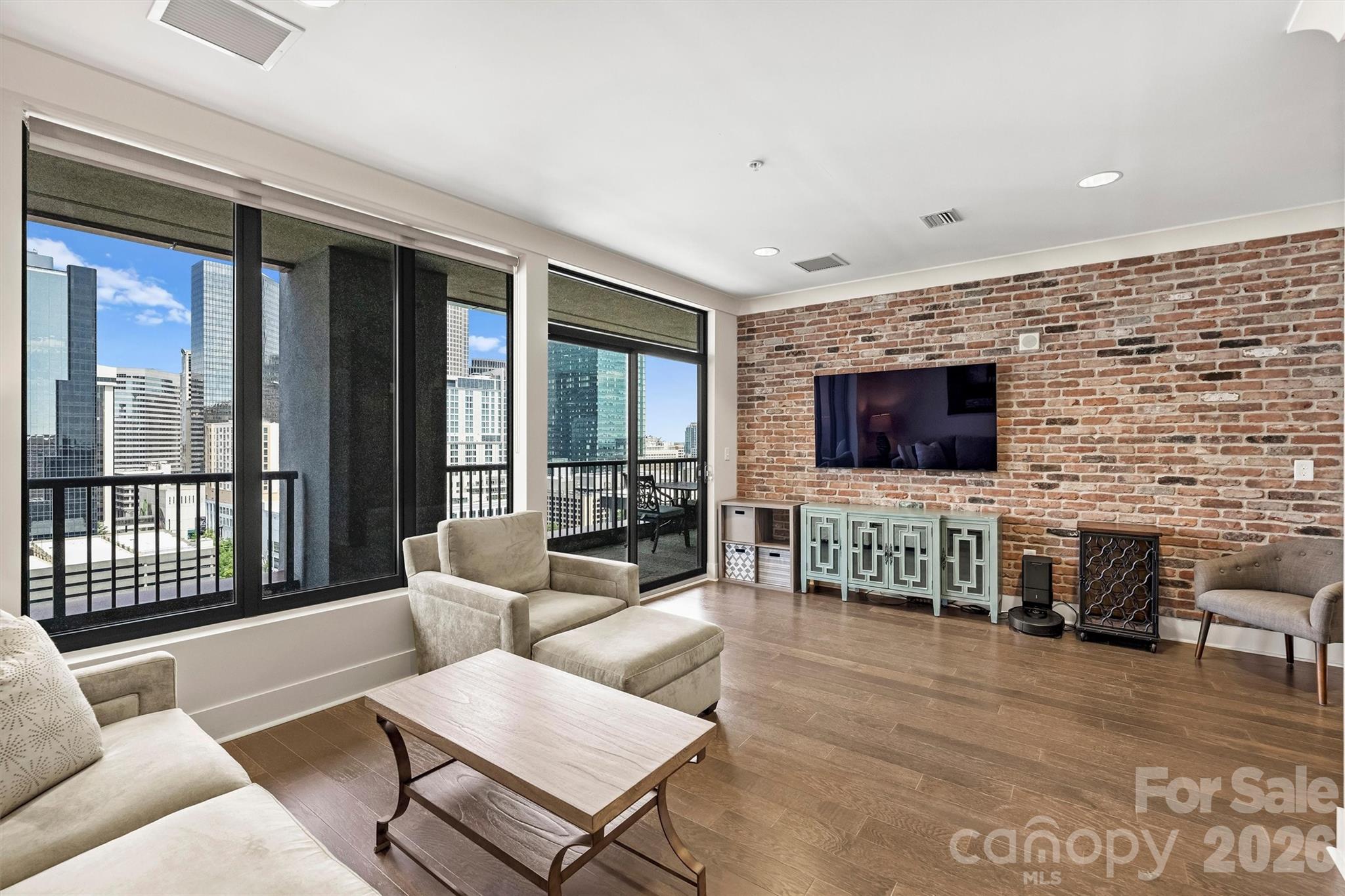 222 S Caldwell Street Unit: 1708