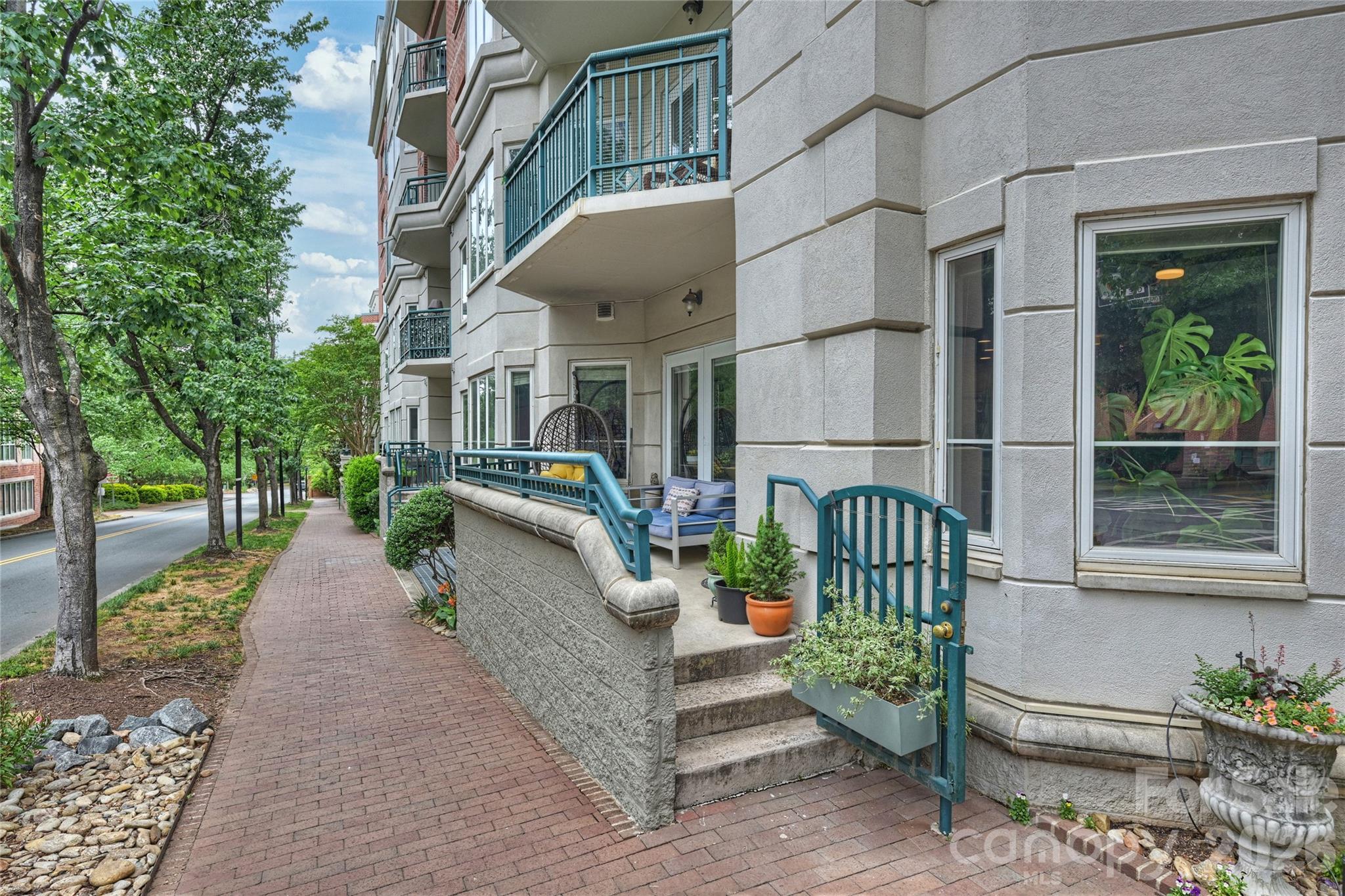 401 N Church Street Unit: 103