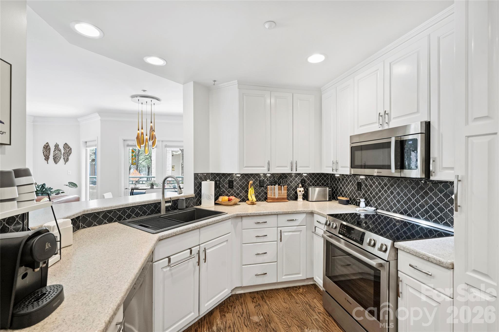 401 N Church Street Unit: 103