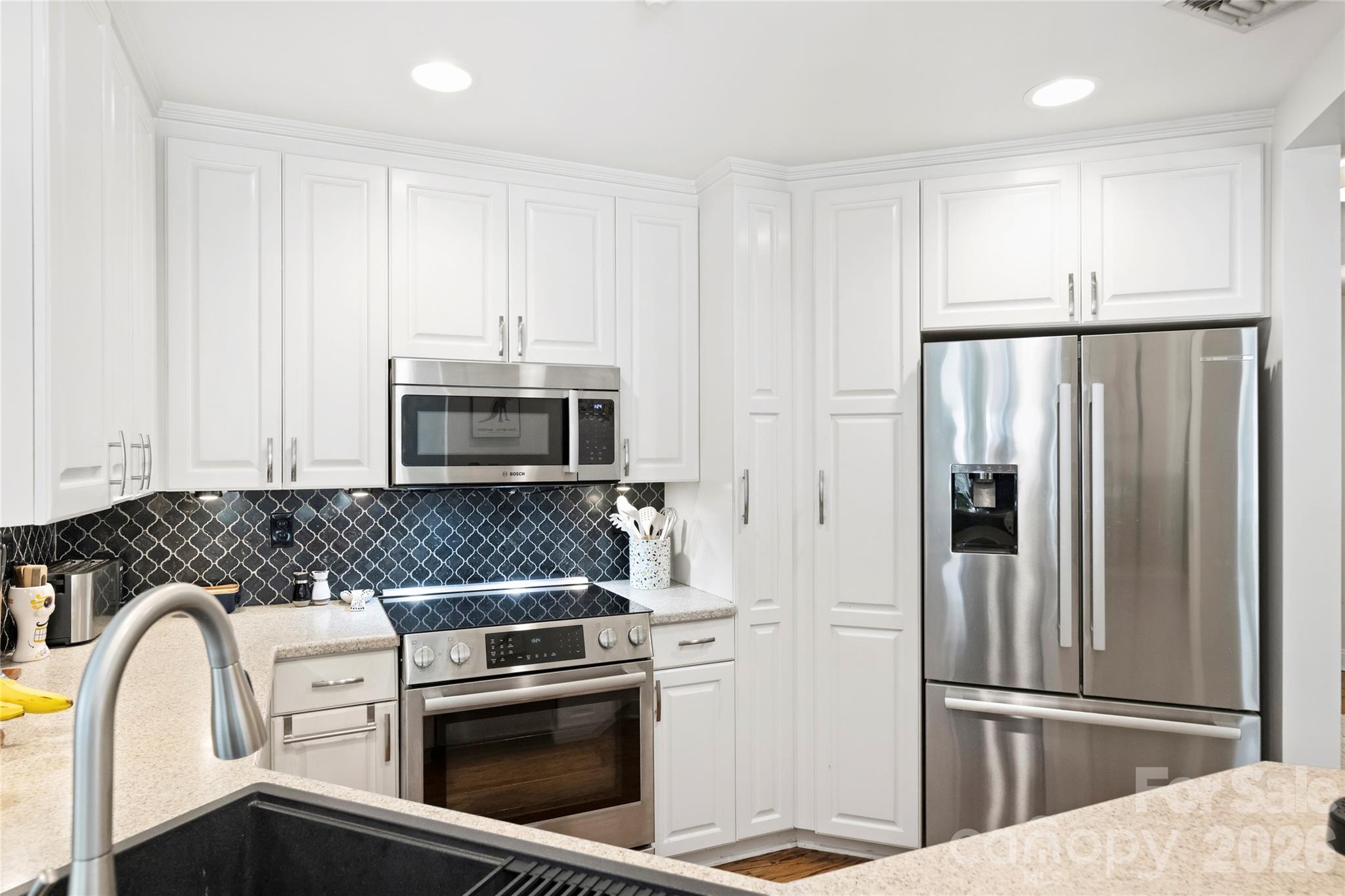 401 N Church Street Unit: 103