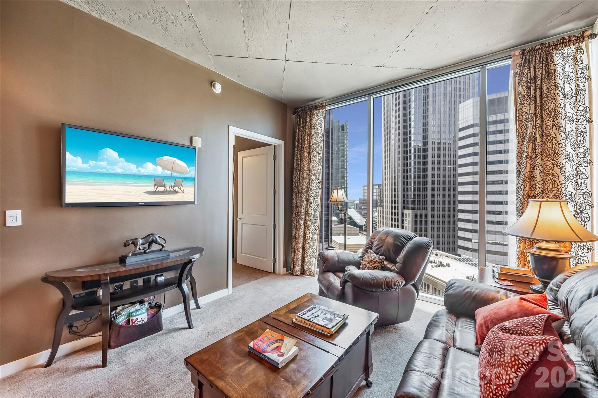 210 N Church Street Unit: 1605