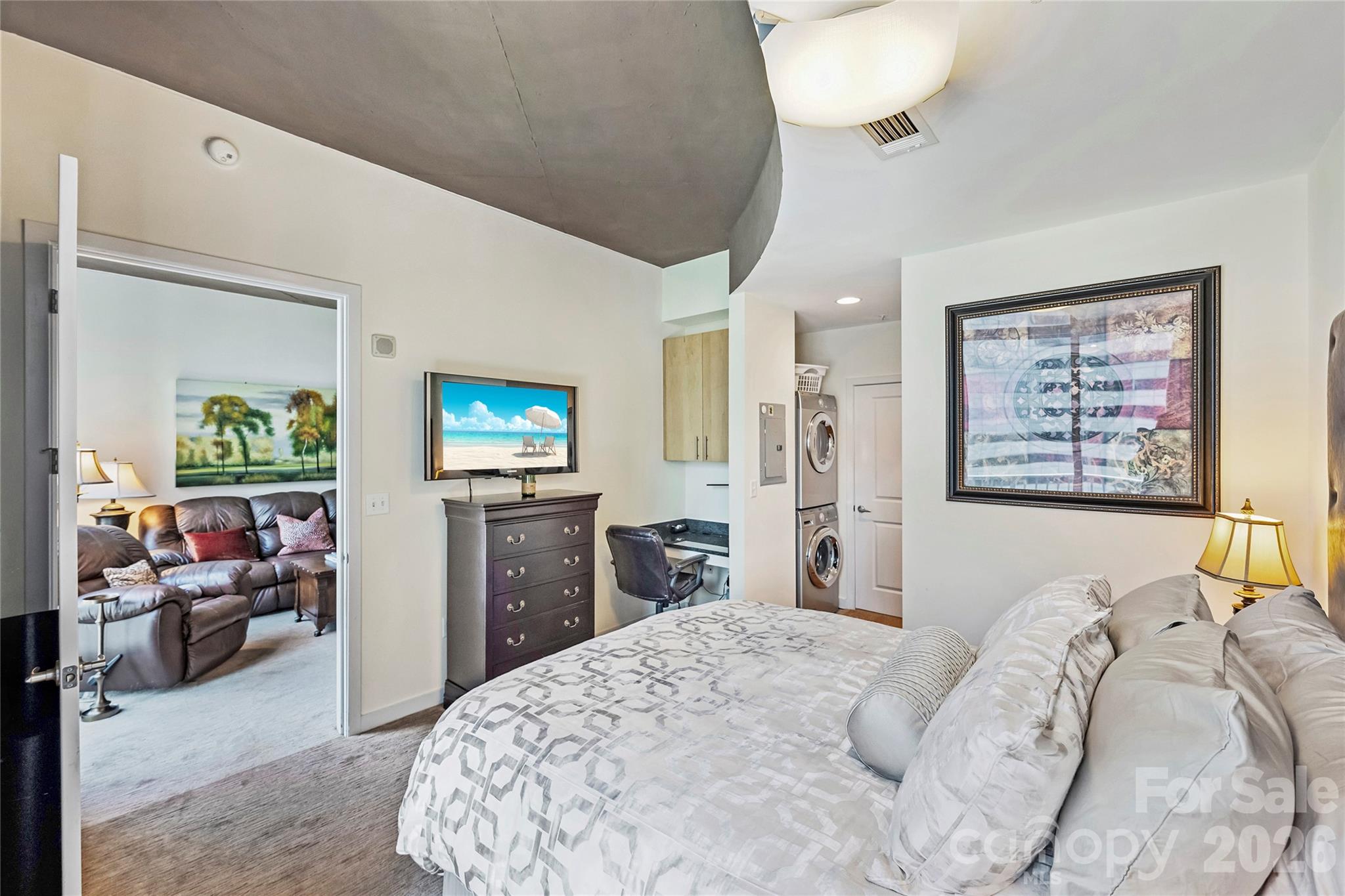 210 N Church Street Unit: 1605