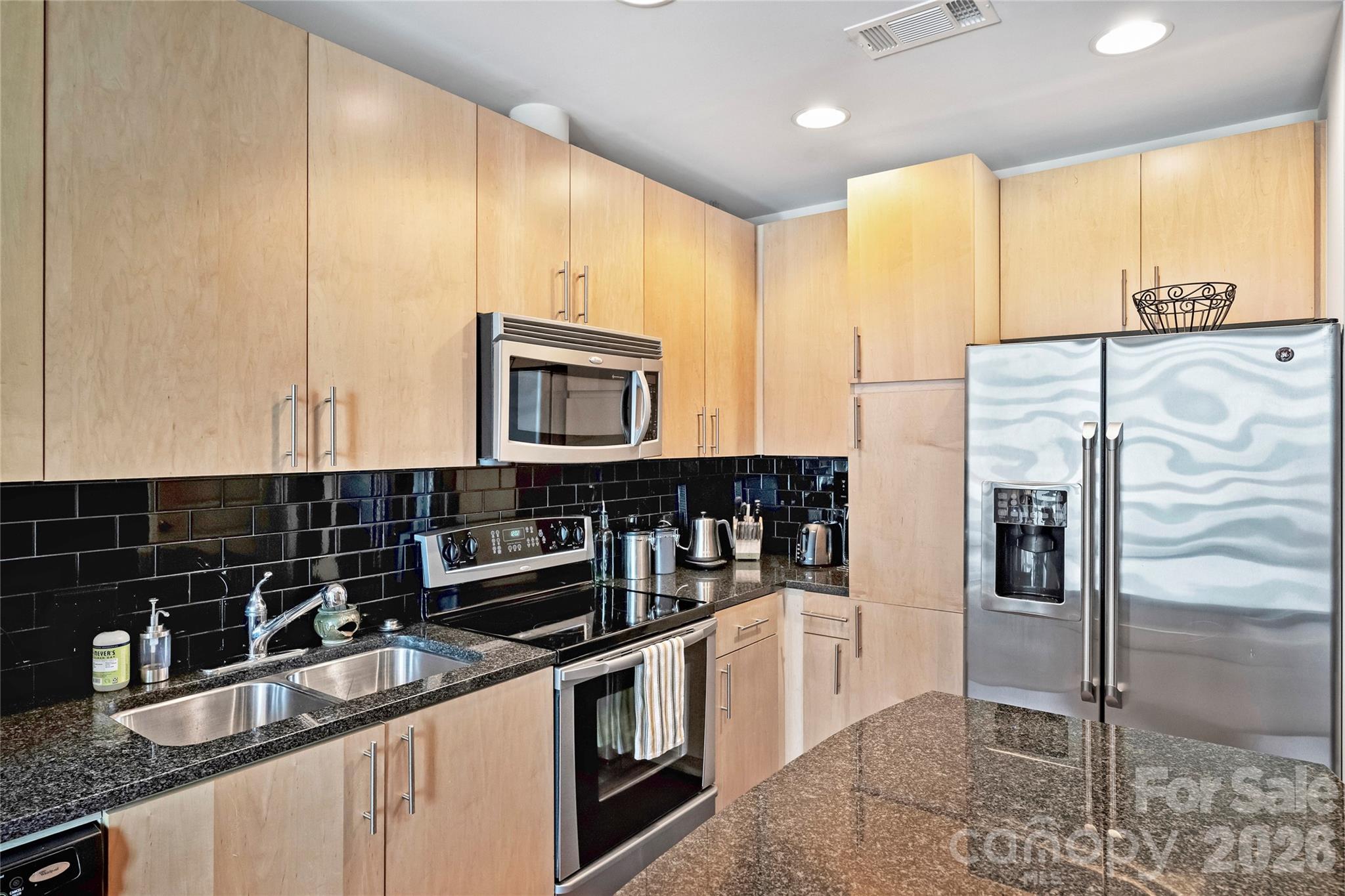 210 N Church Street Unit: 1605