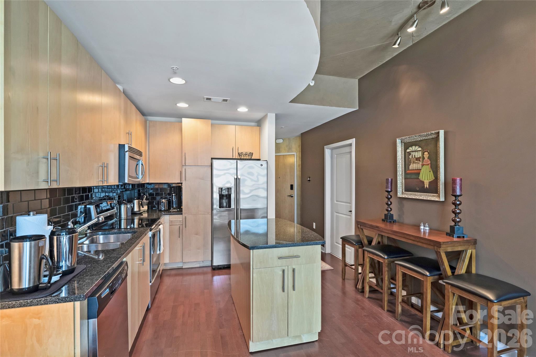 210 N Church Street Unit: 1605