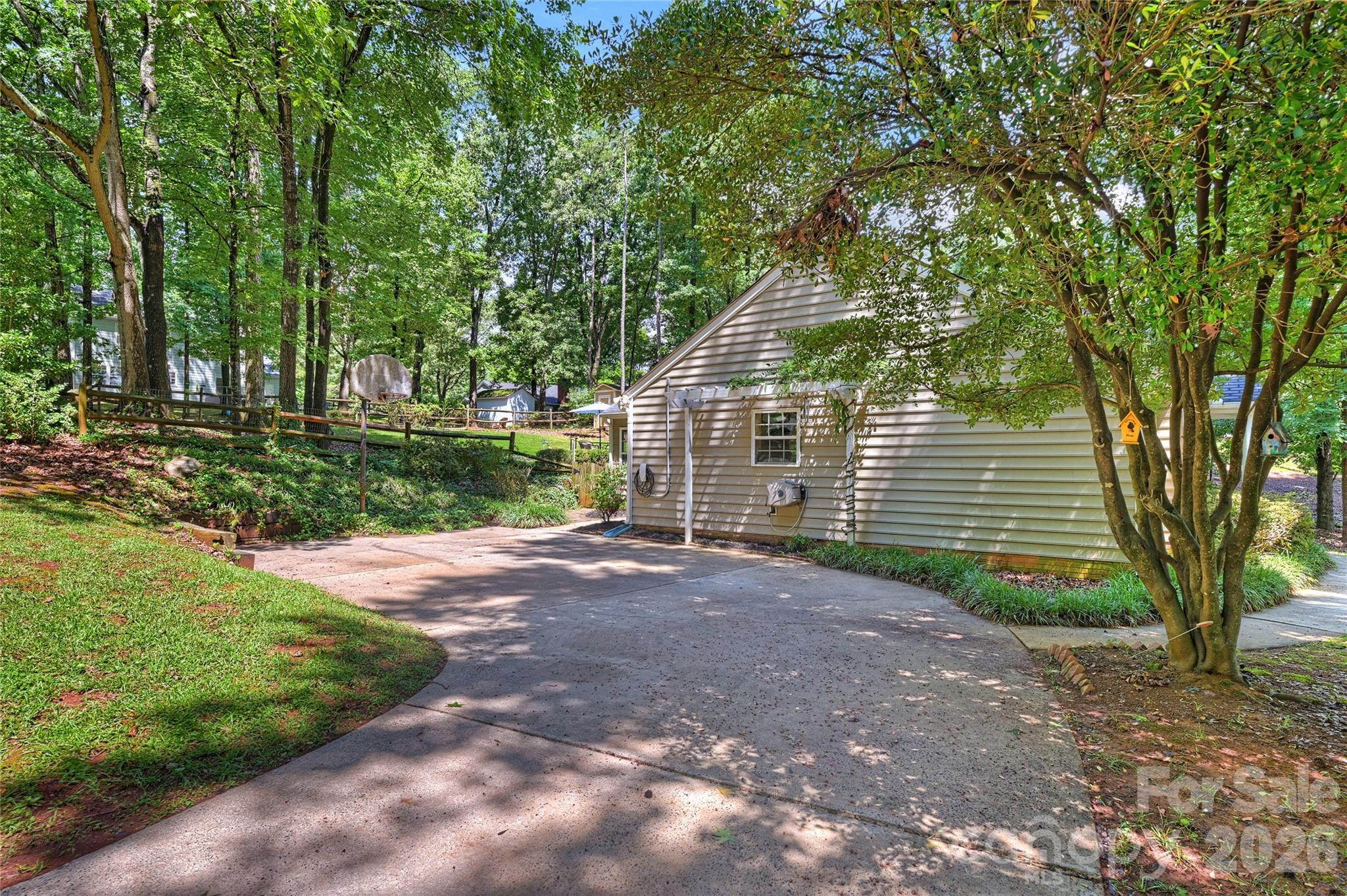 605 Silversmith Lane