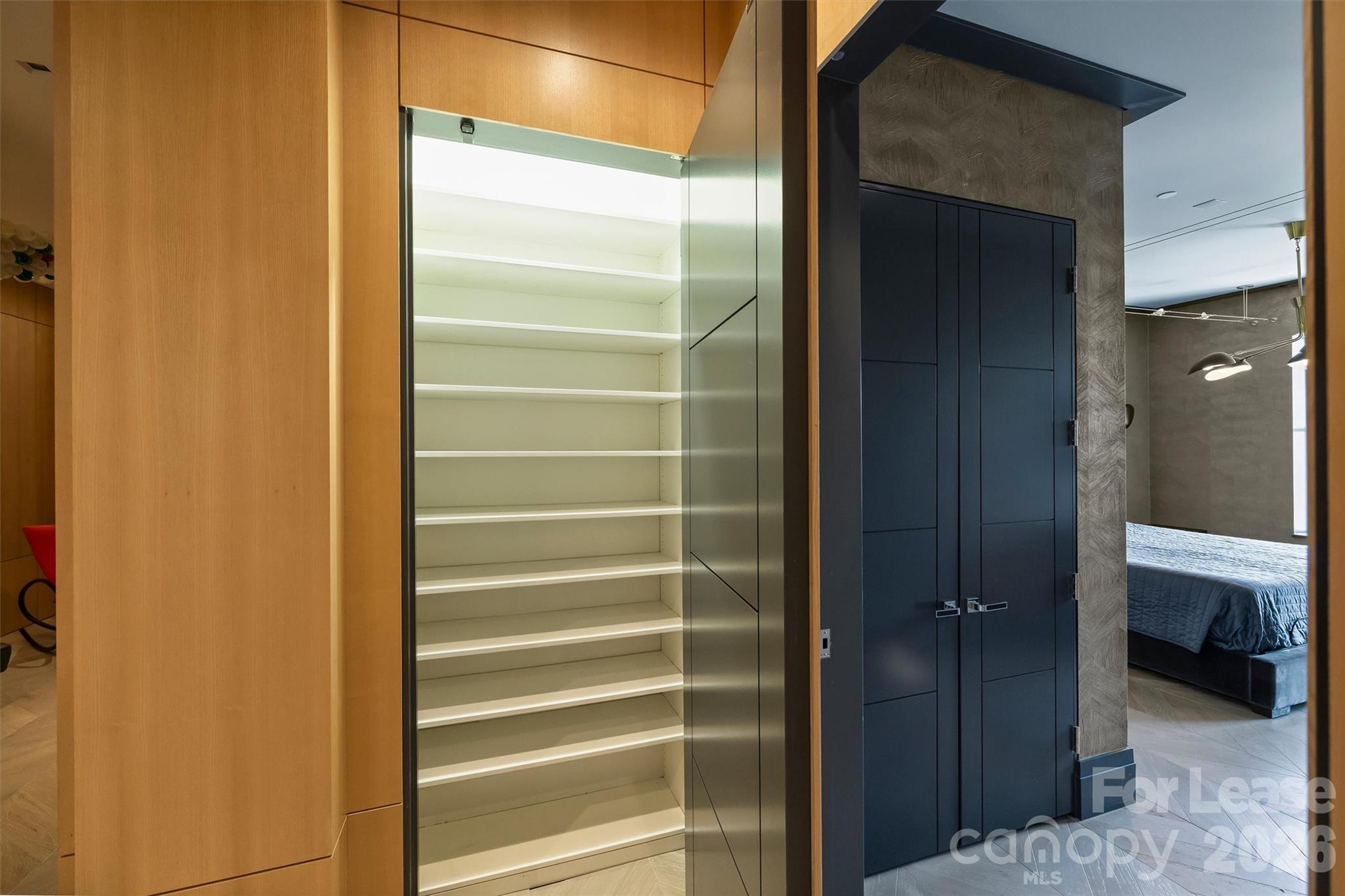 229 N Church Street Unit: 304