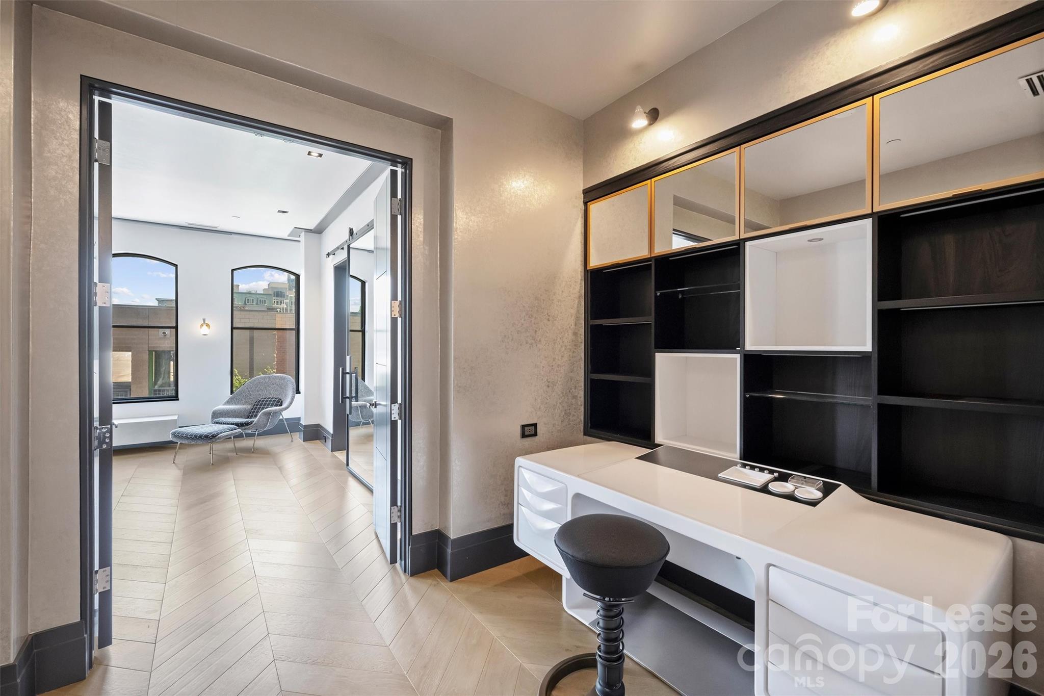 229 N Church Street Unit: 304