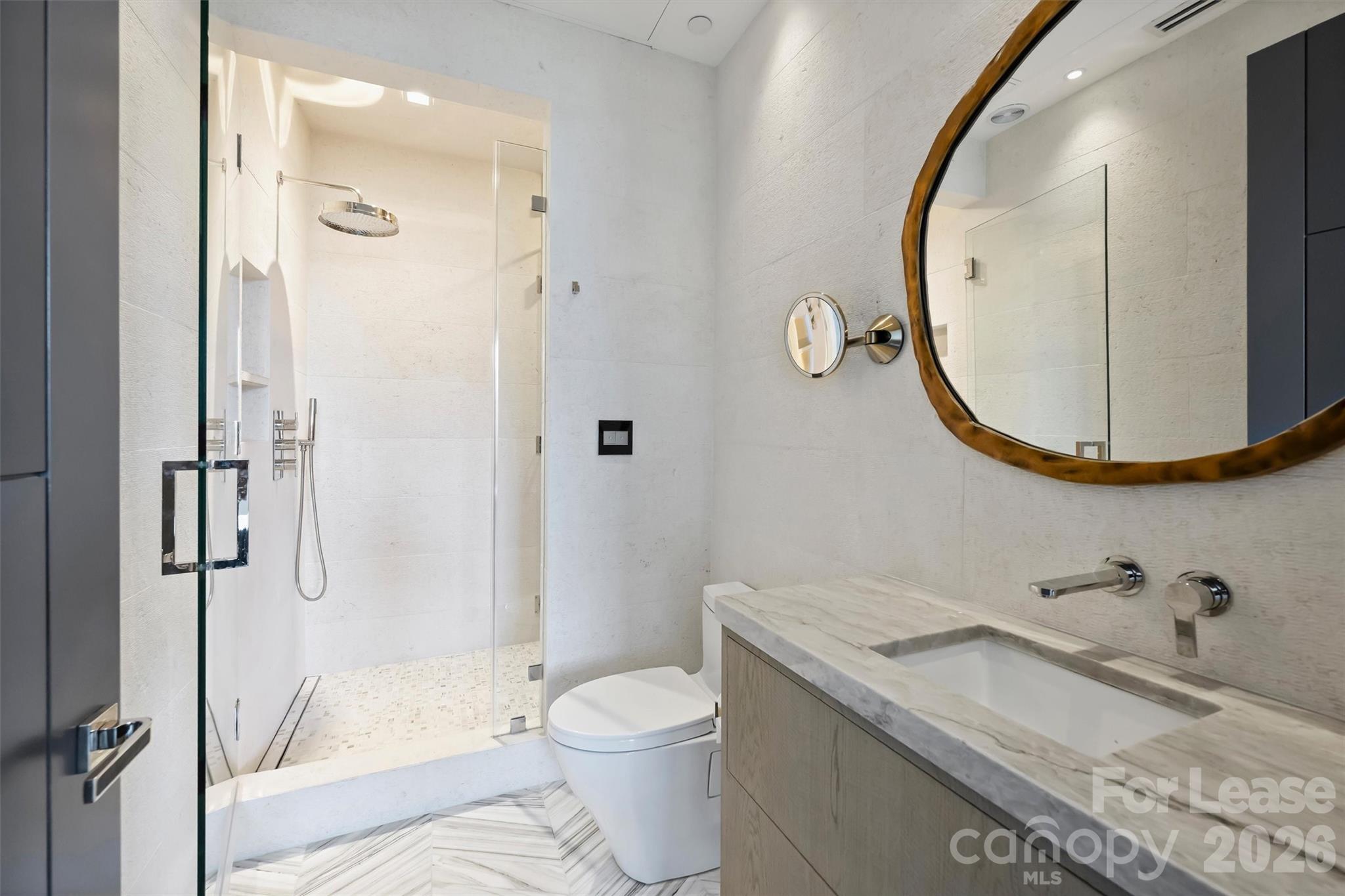 229 N Church Street Unit: 304