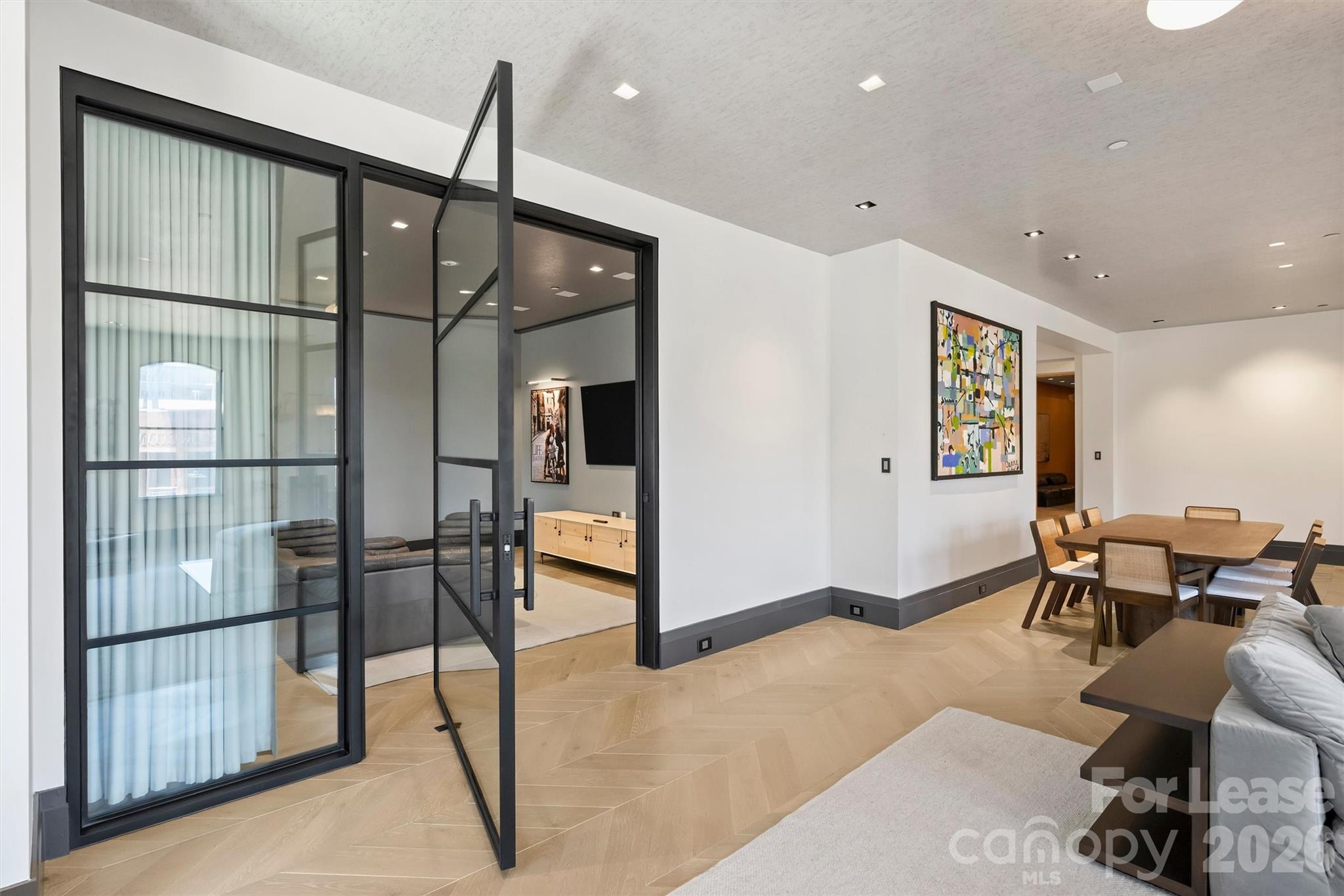 229 N Church Street Unit: 304