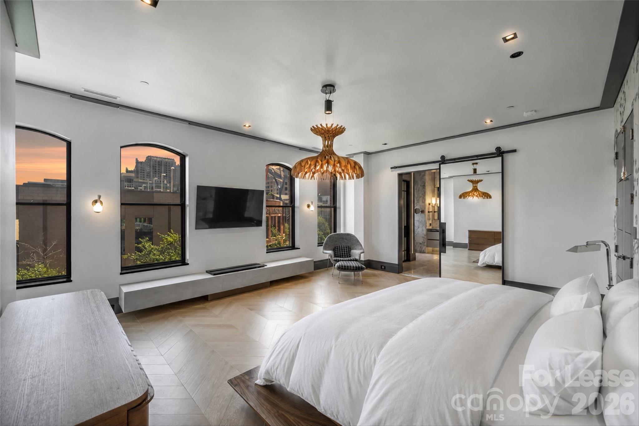 229 N Church Street Unit: 304