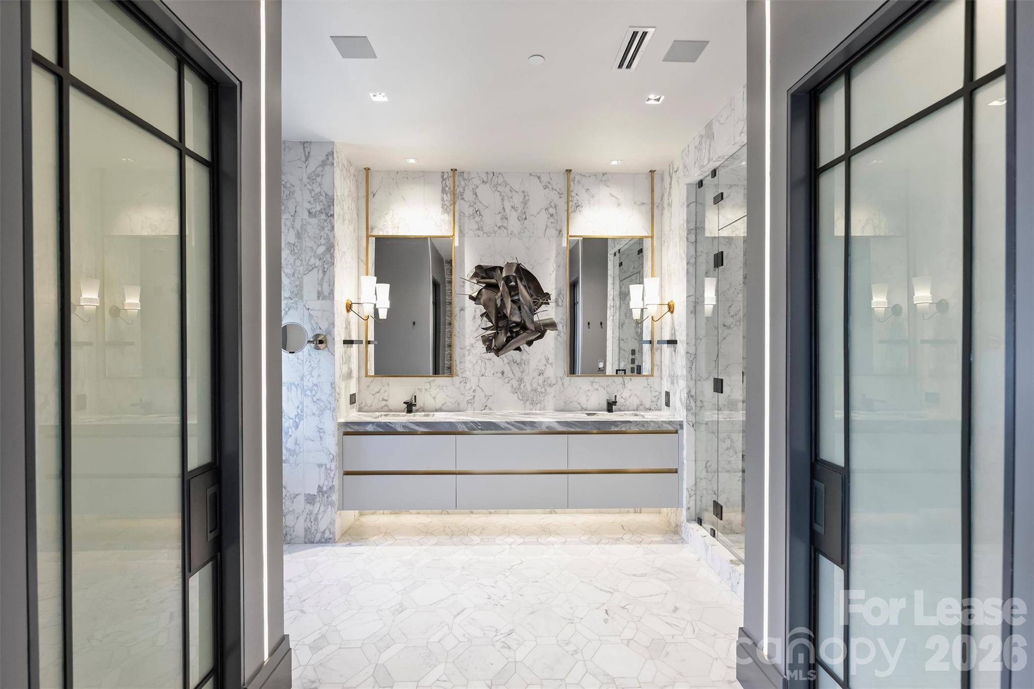 229 N Church Street Unit: 304
