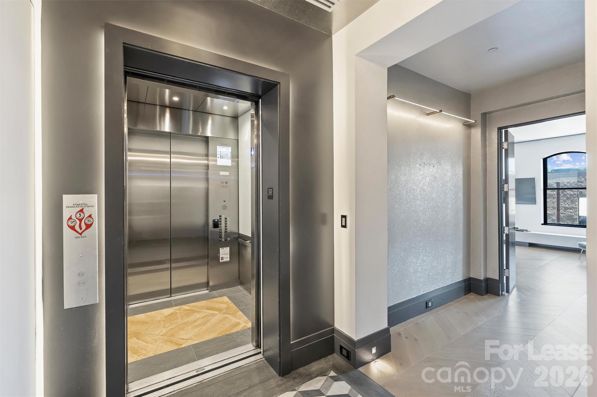 229 N Church Street Unit: 304