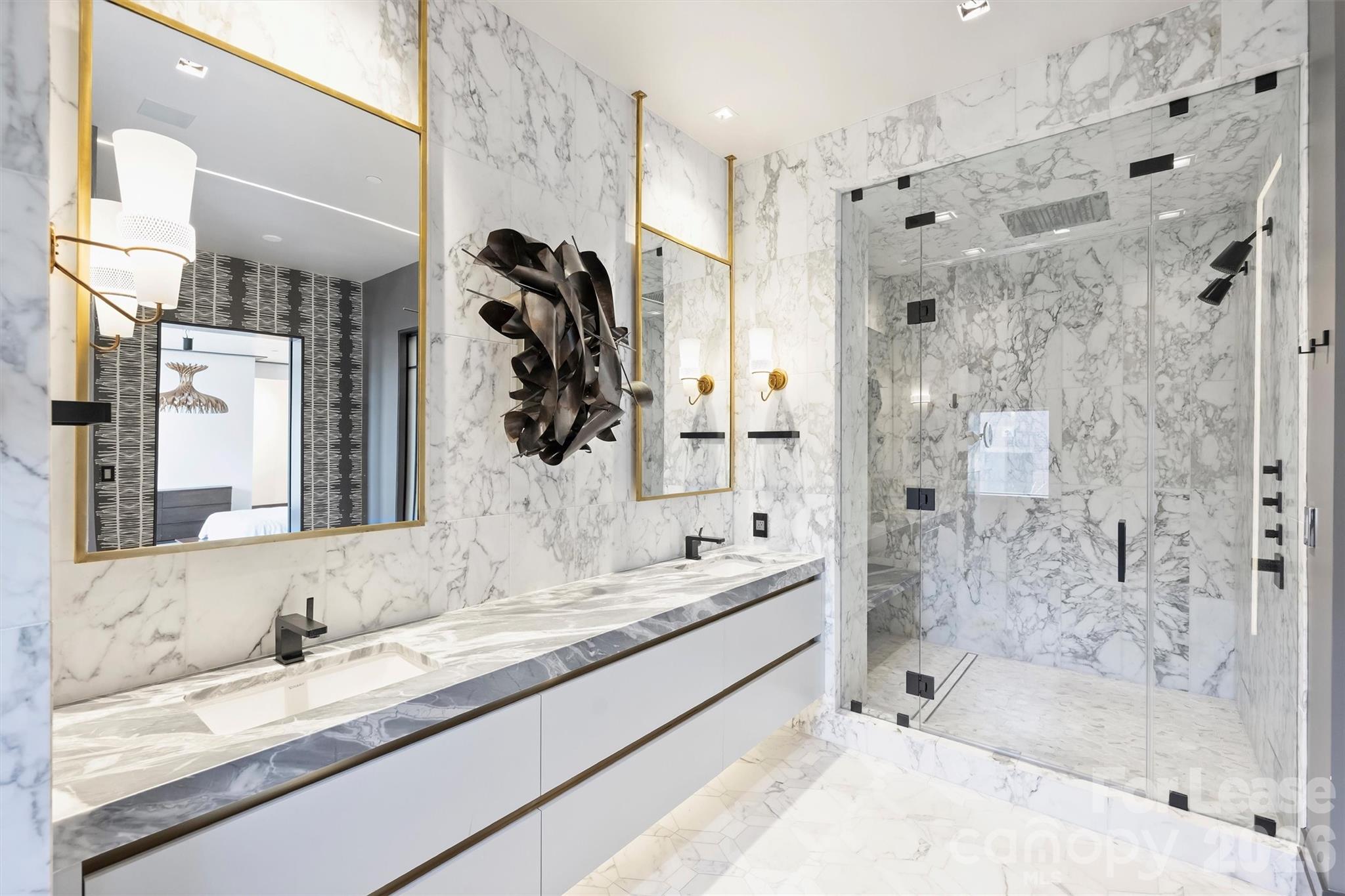 229 N Church Street Unit: 304