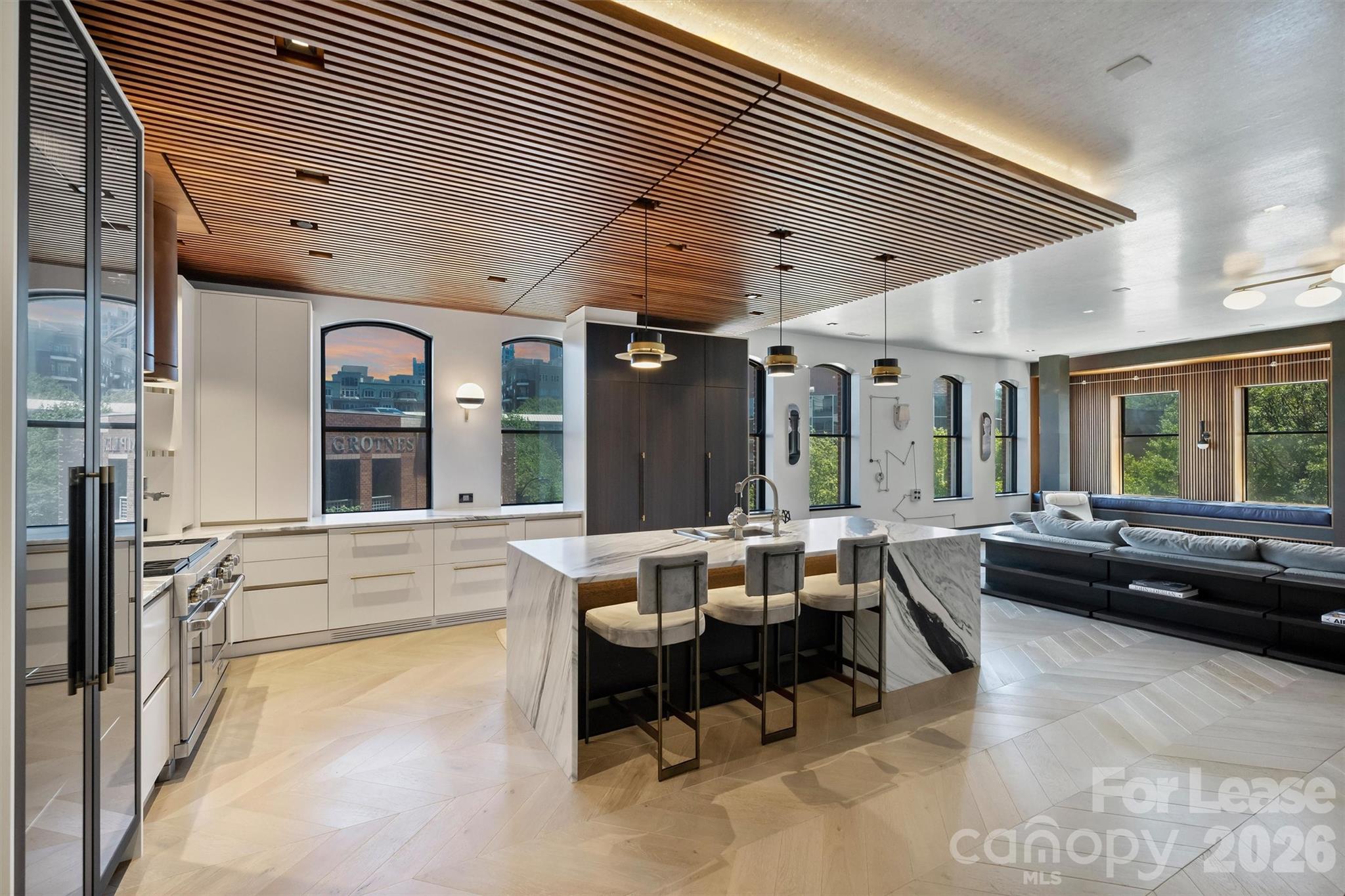 229 N Church Street Unit: 304