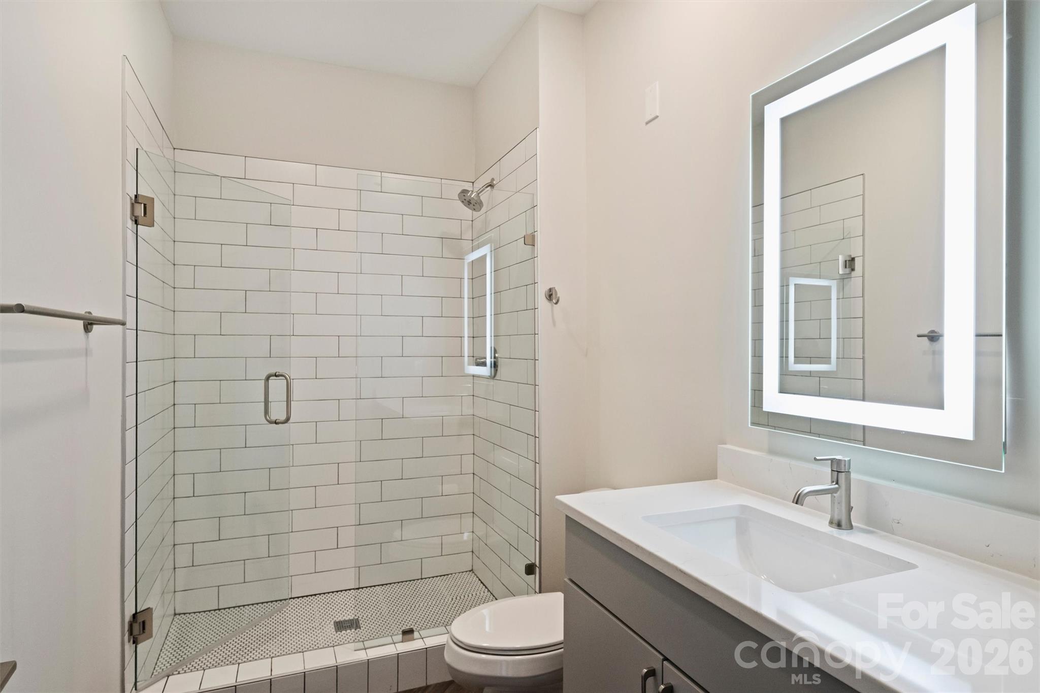 3630 N Davidson Street Unit: 2207