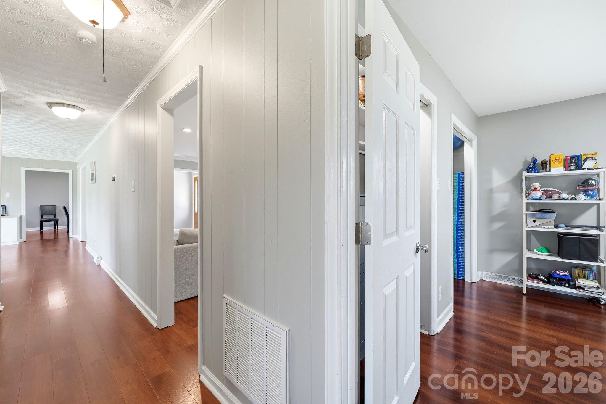 1335 Stoneyridge Drive