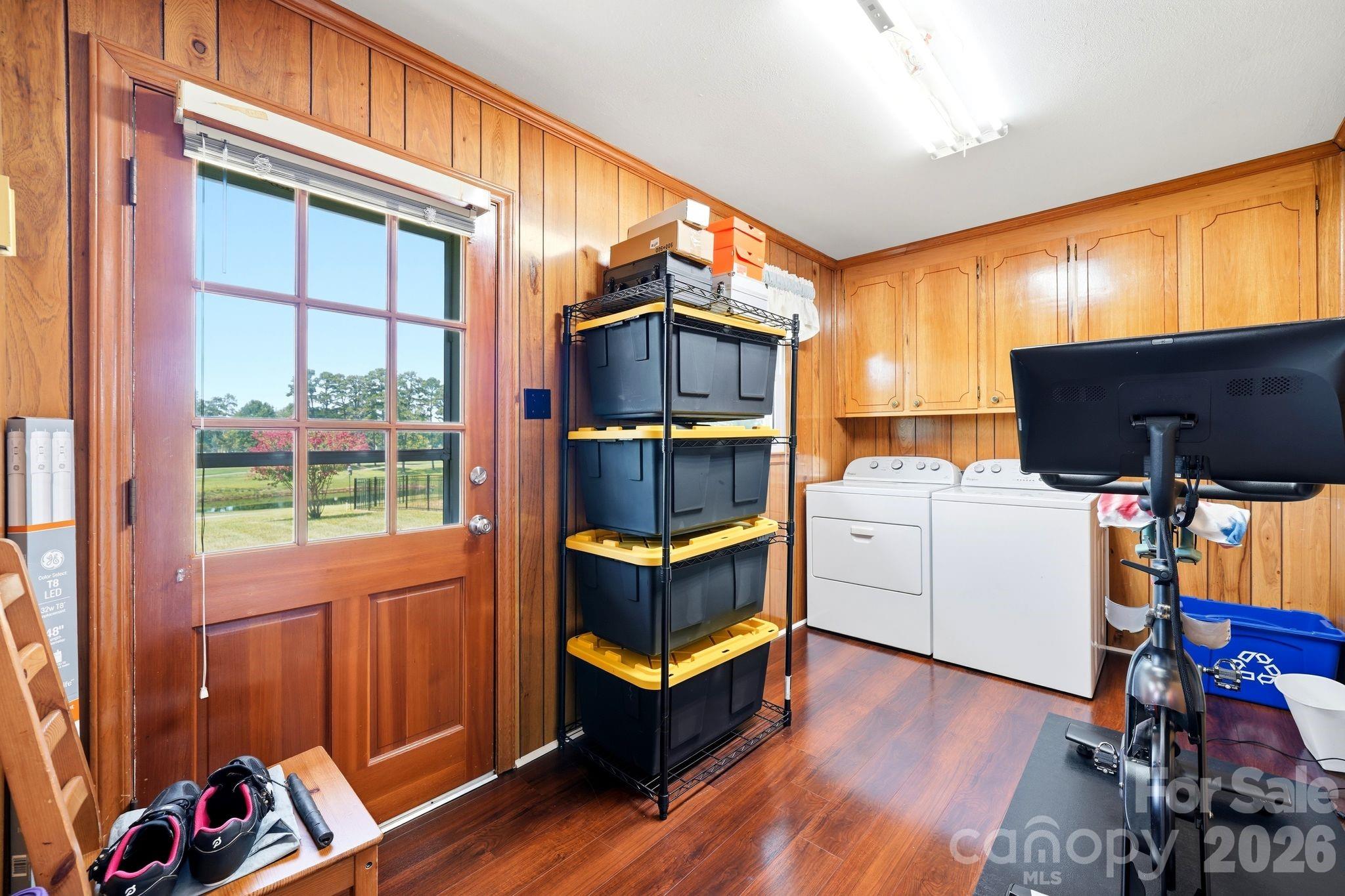 1335 Stoneyridge Drive