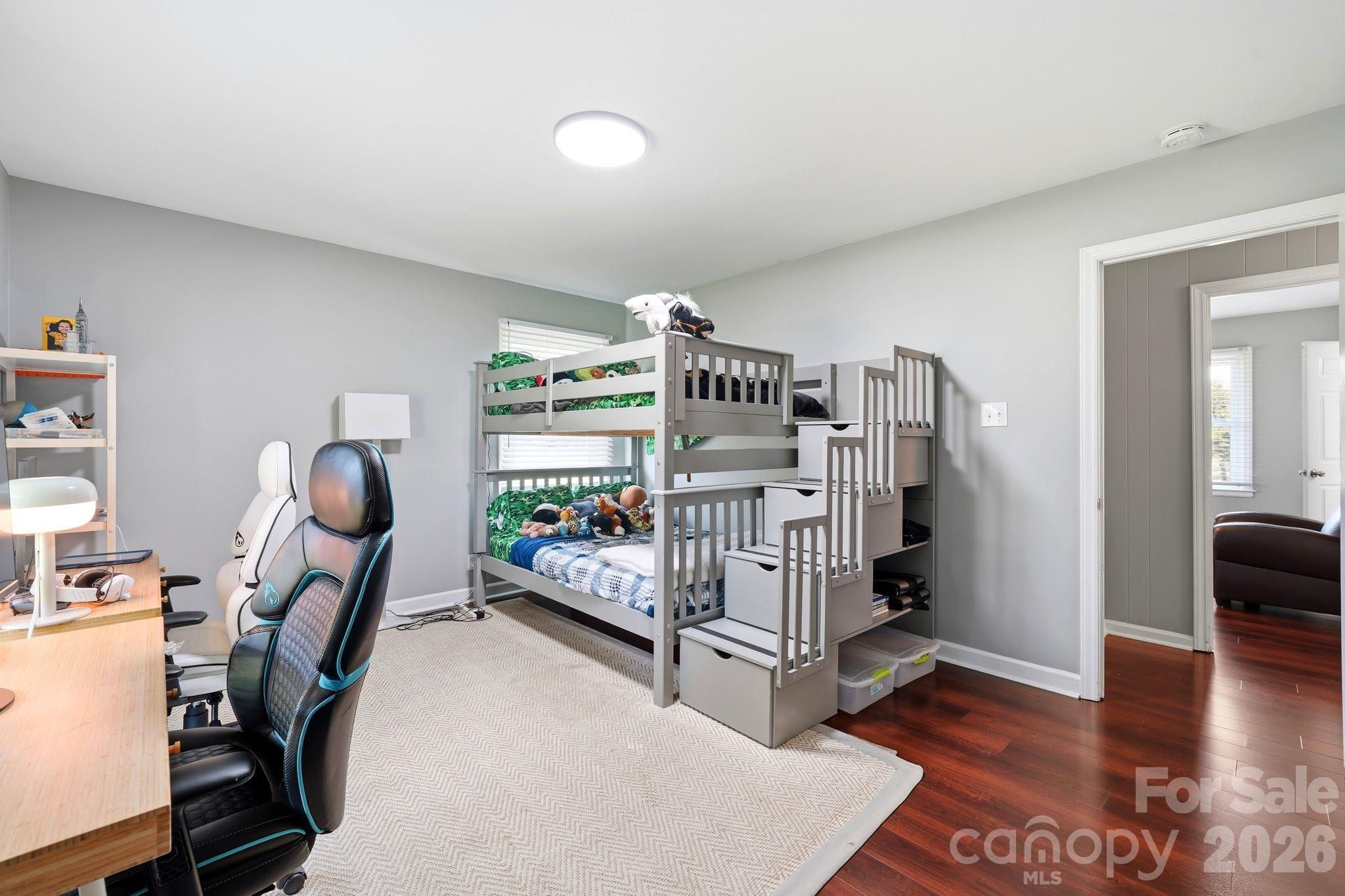 1335 Stoneyridge Drive