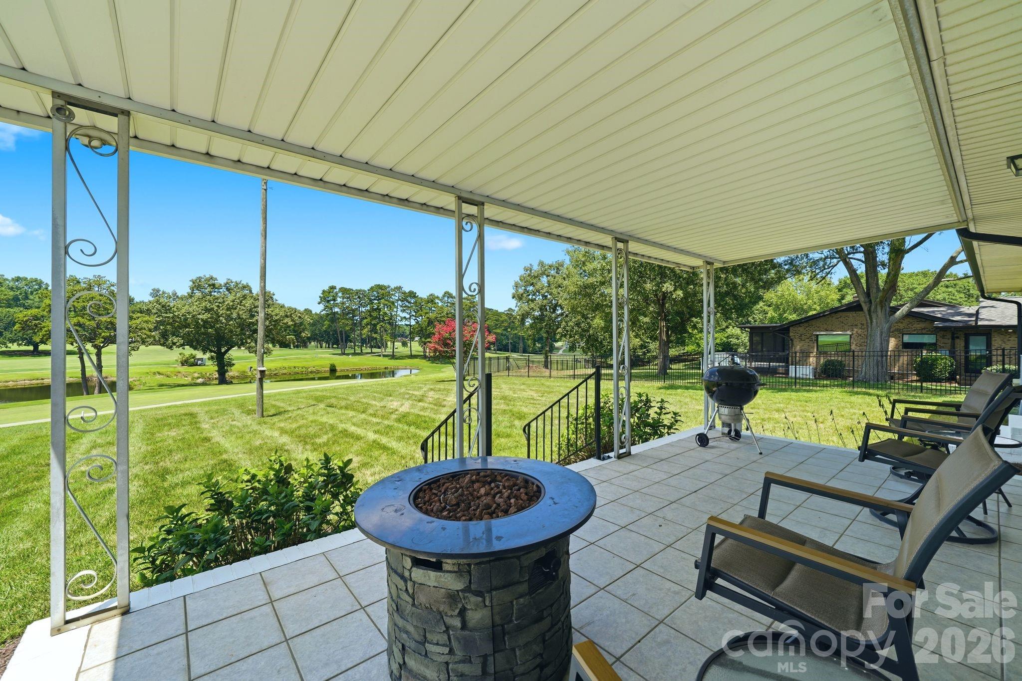 1335 Stoneyridge Drive