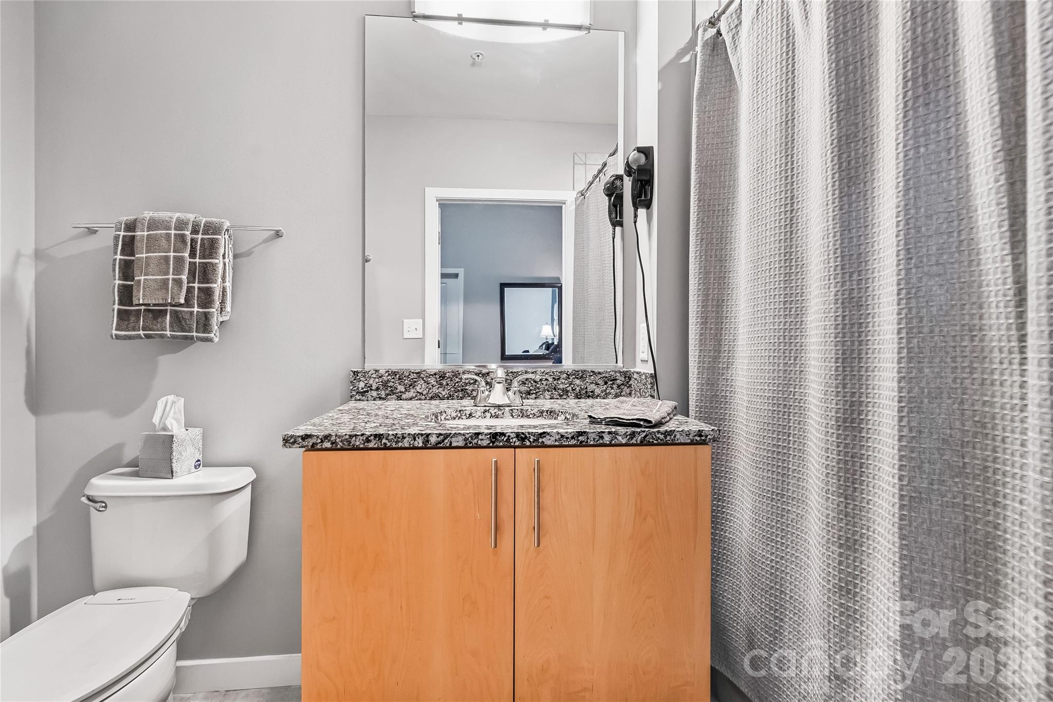 210 N Church Street Unit: 3403