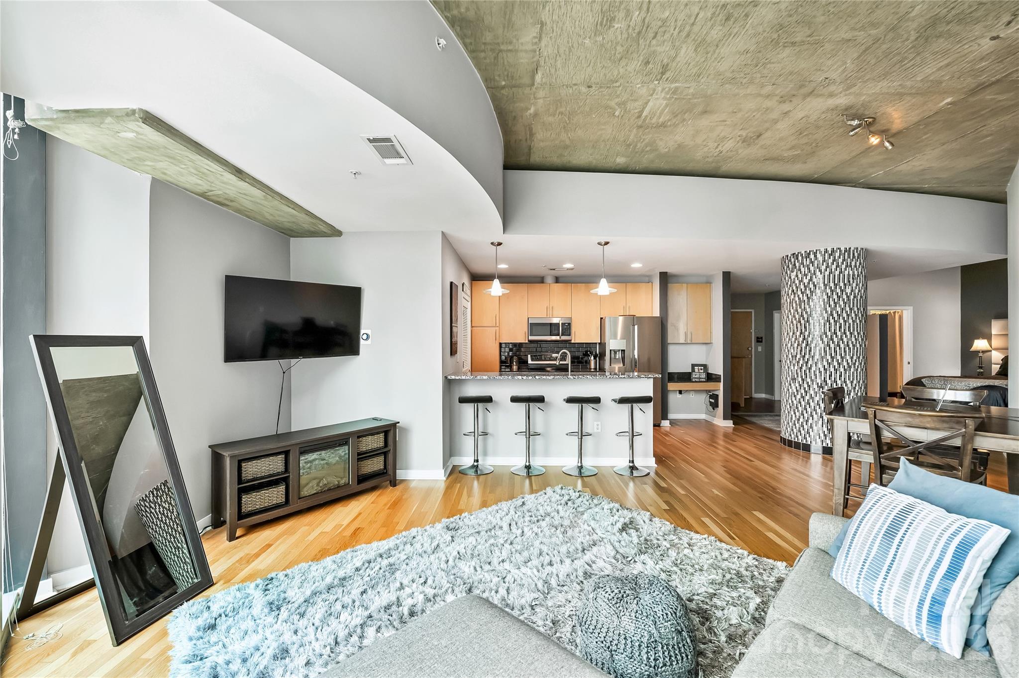 210 N Church Street Unit: 3403