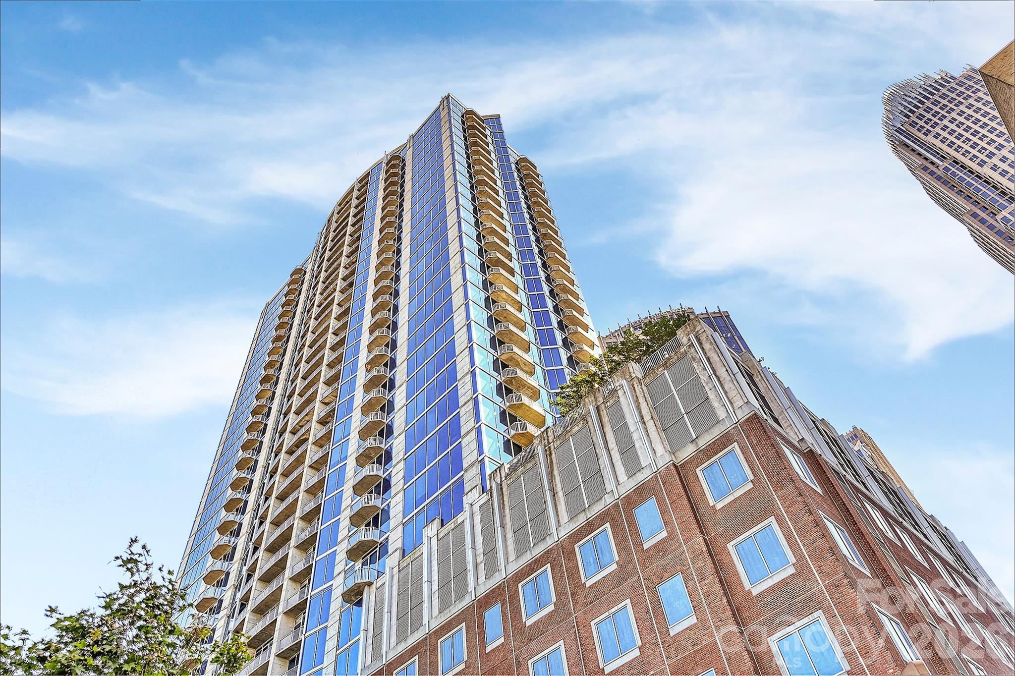 210 N Church Street Unit: 3403
