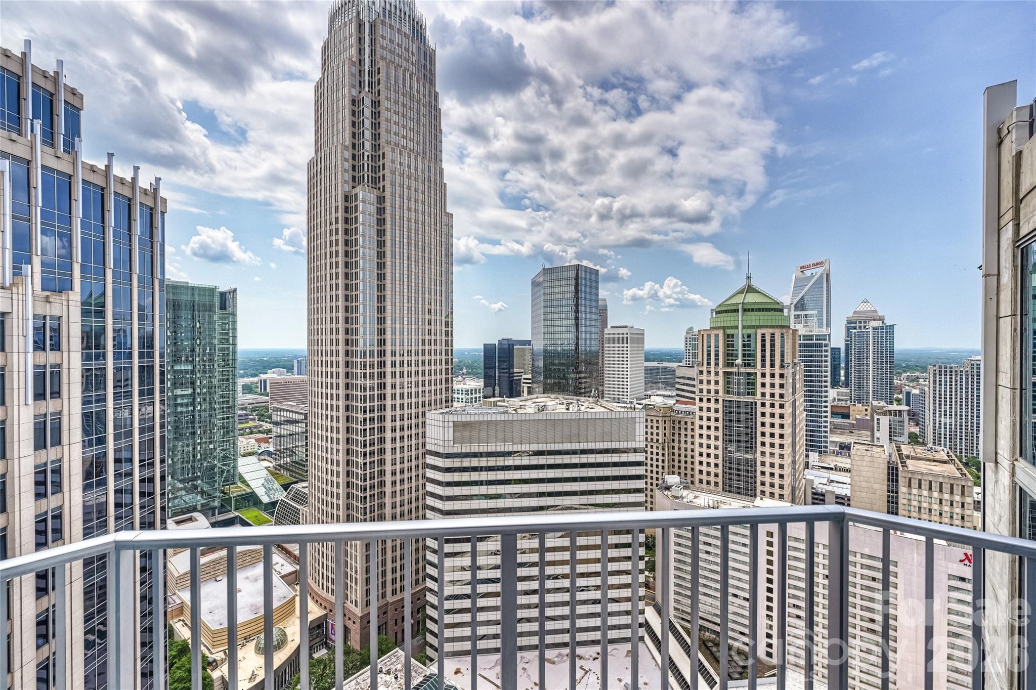 210 N Church Street Unit: 3403