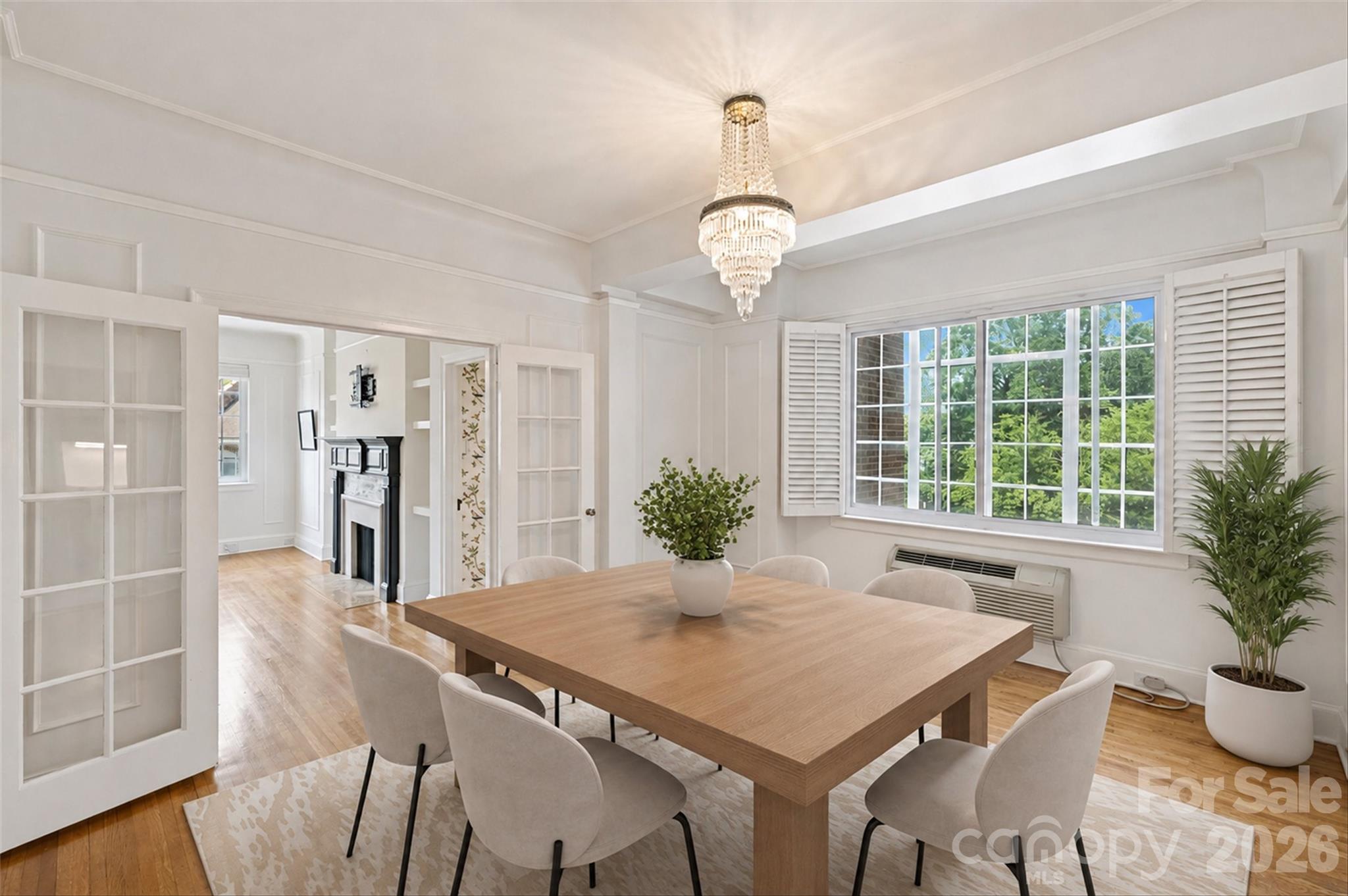 301 W 10th Street Unit: 308