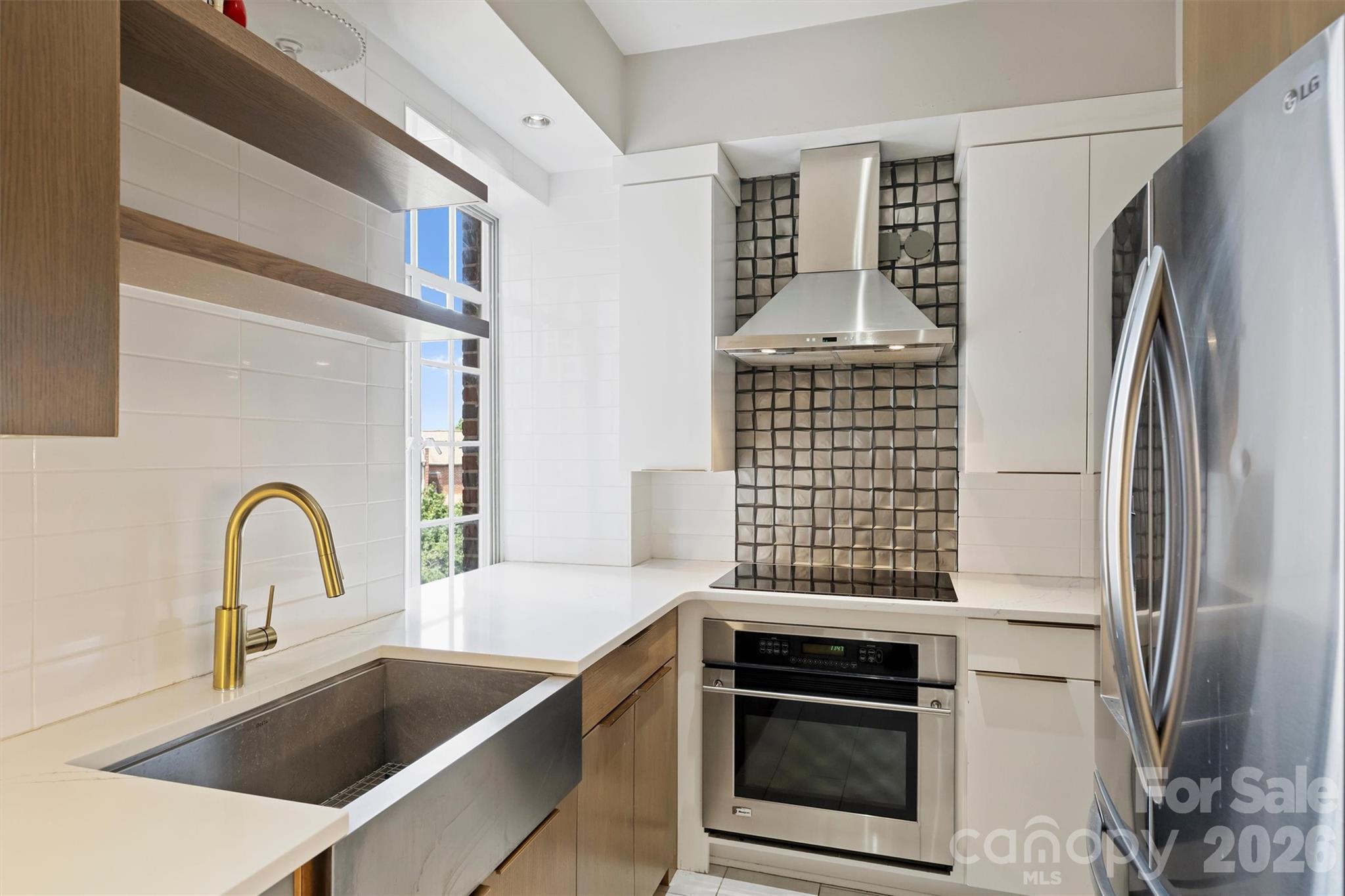 301 W 10th Street Unit: 308