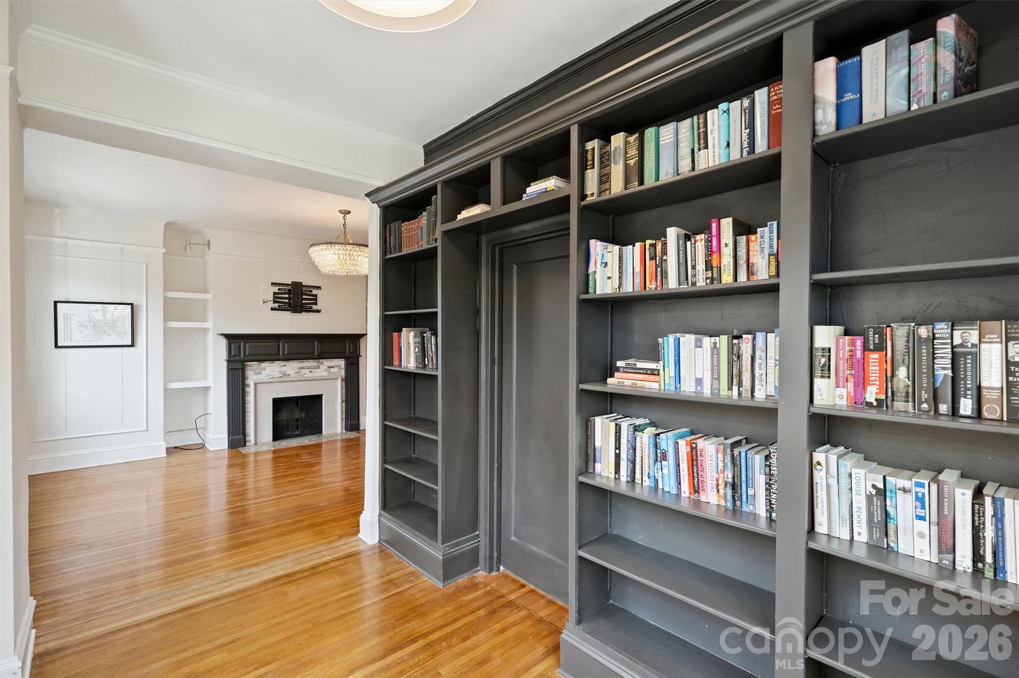 301 W 10th Street Unit: 308