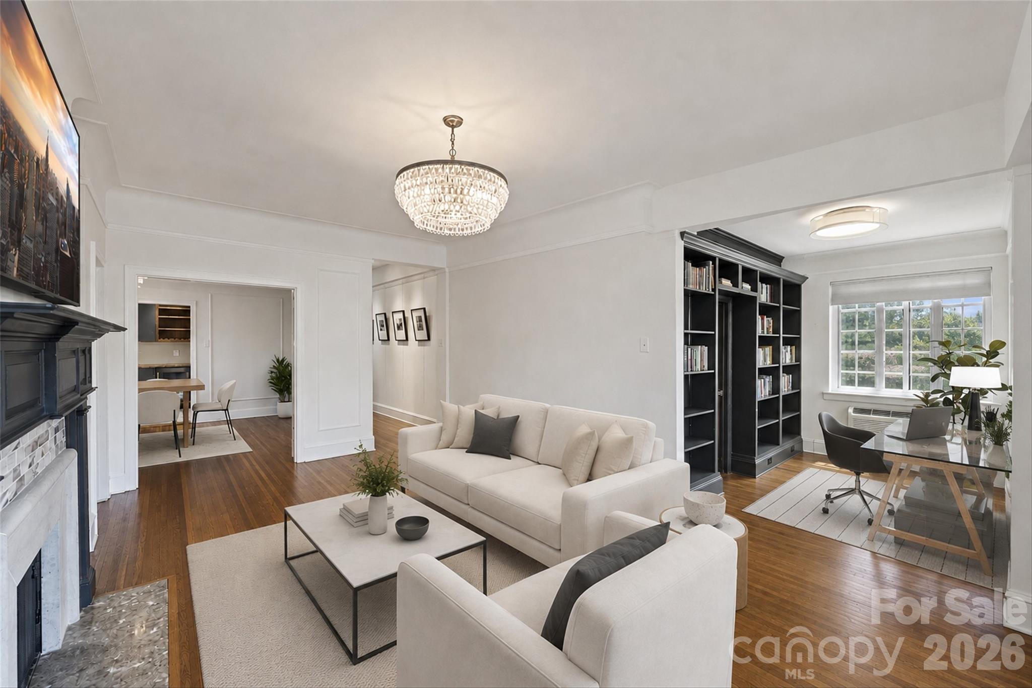 301 W 10th Street Unit: 308