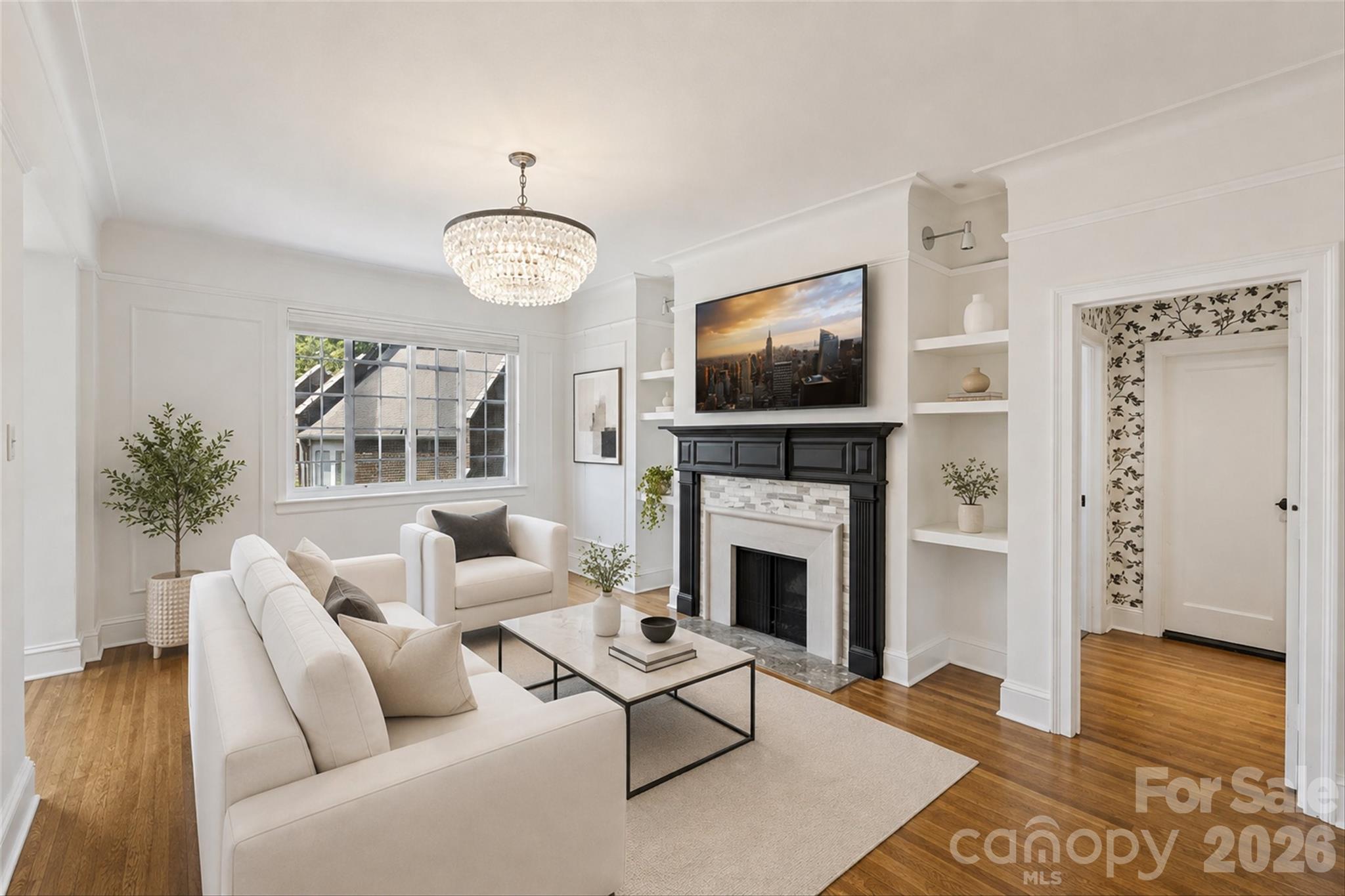 301 W 10th Street Unit: 308