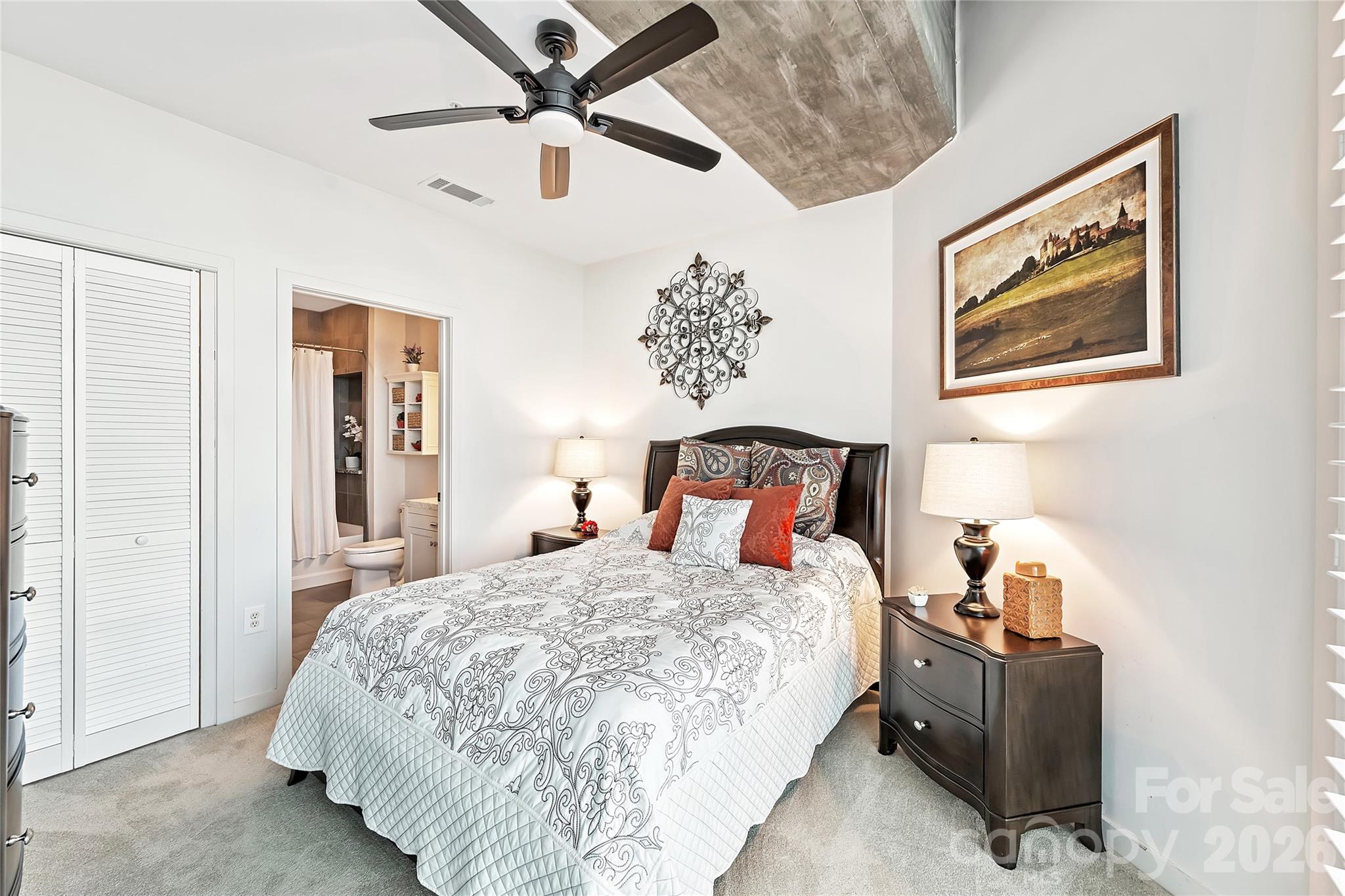 210 N Church Street Unit: 3415
