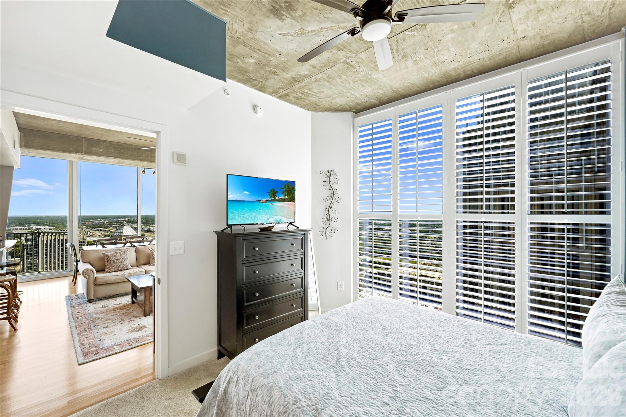 210 N Church Street Unit: 3415