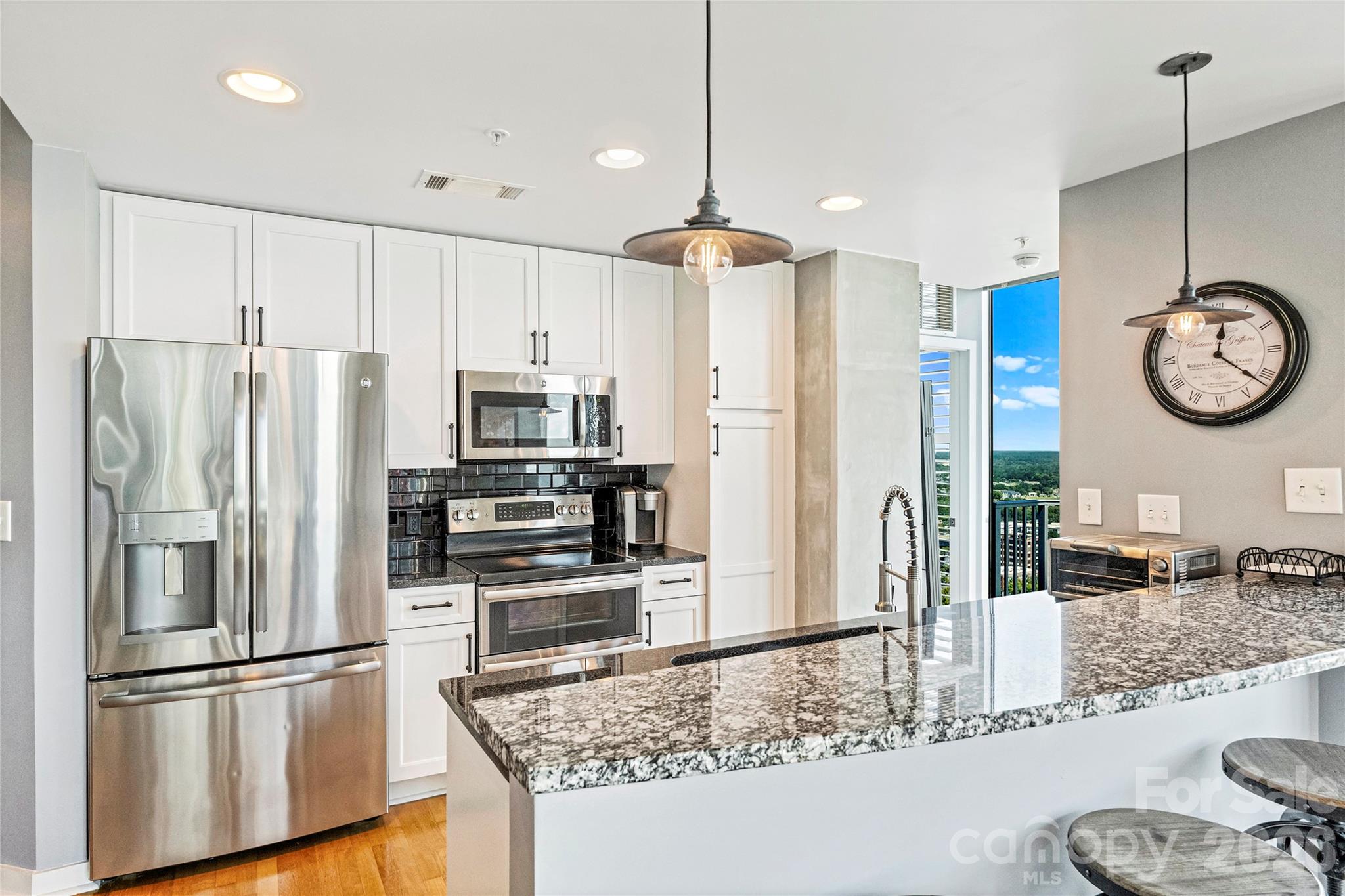 210 N Church Street Unit: 3415