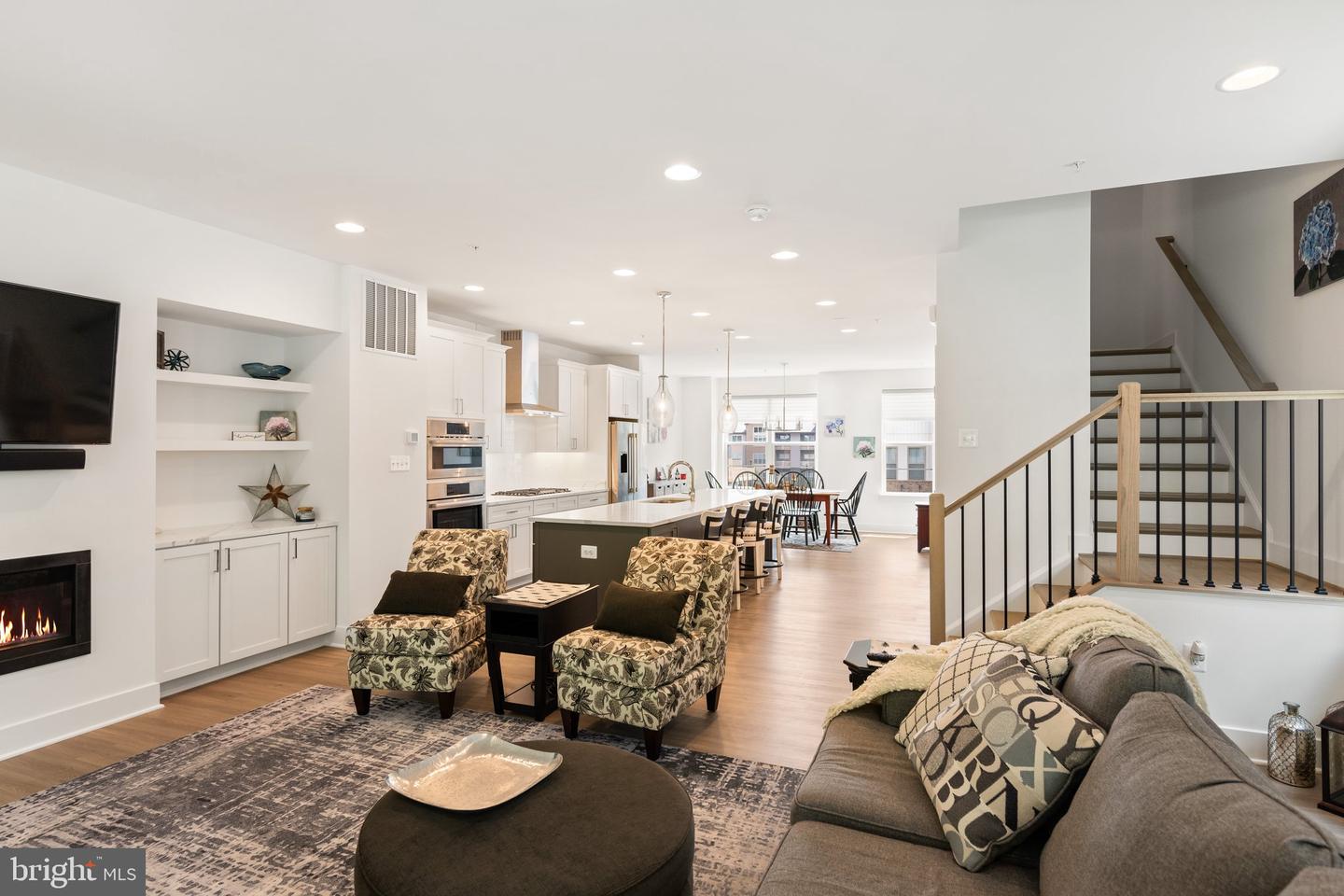 302 Alluvium Dr
