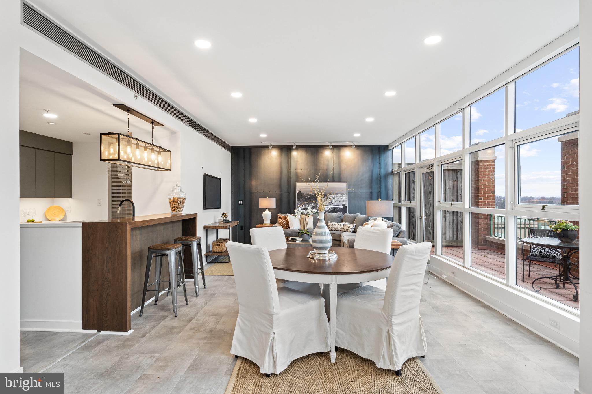 3801 Canterbury ROAD Unit: 1004