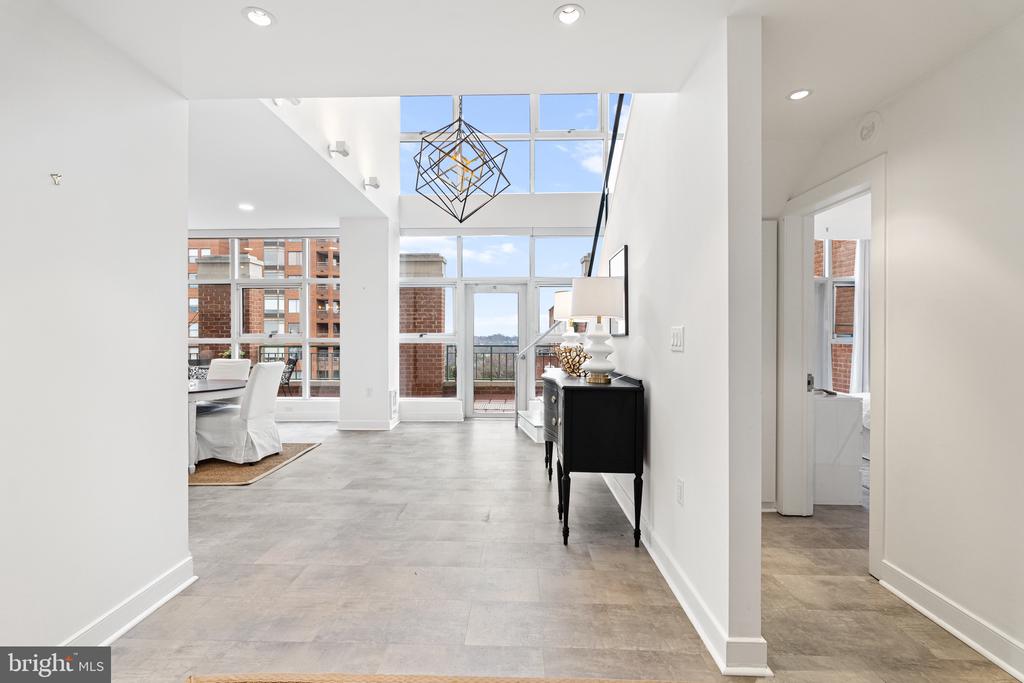 3801 Canterbury ROAD Unit: 1004