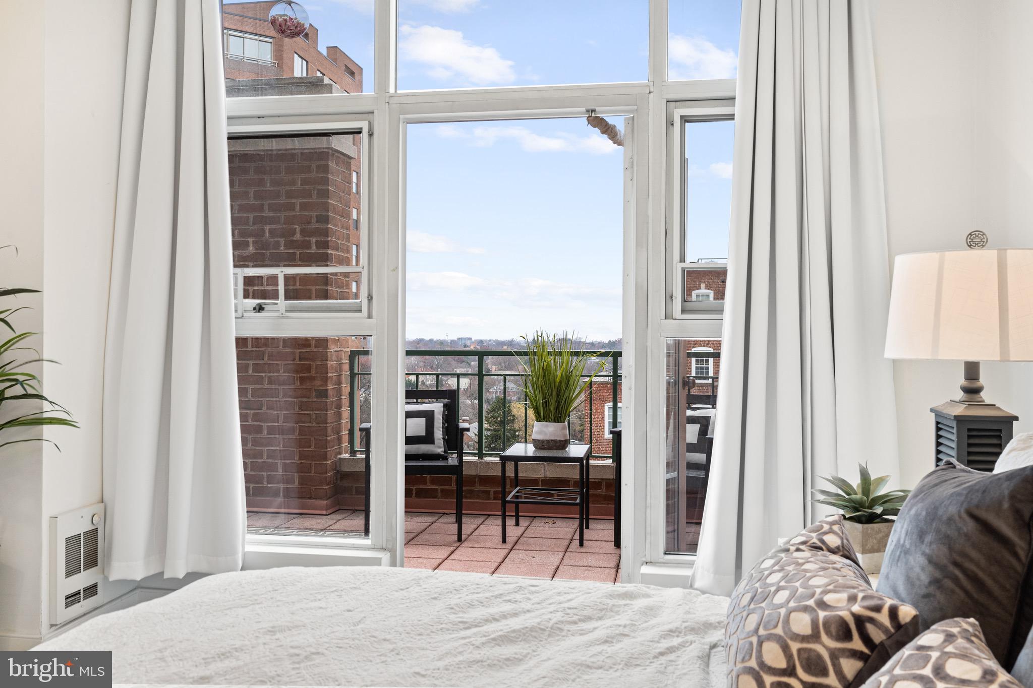 3801 Canterbury ROAD Unit: 1004